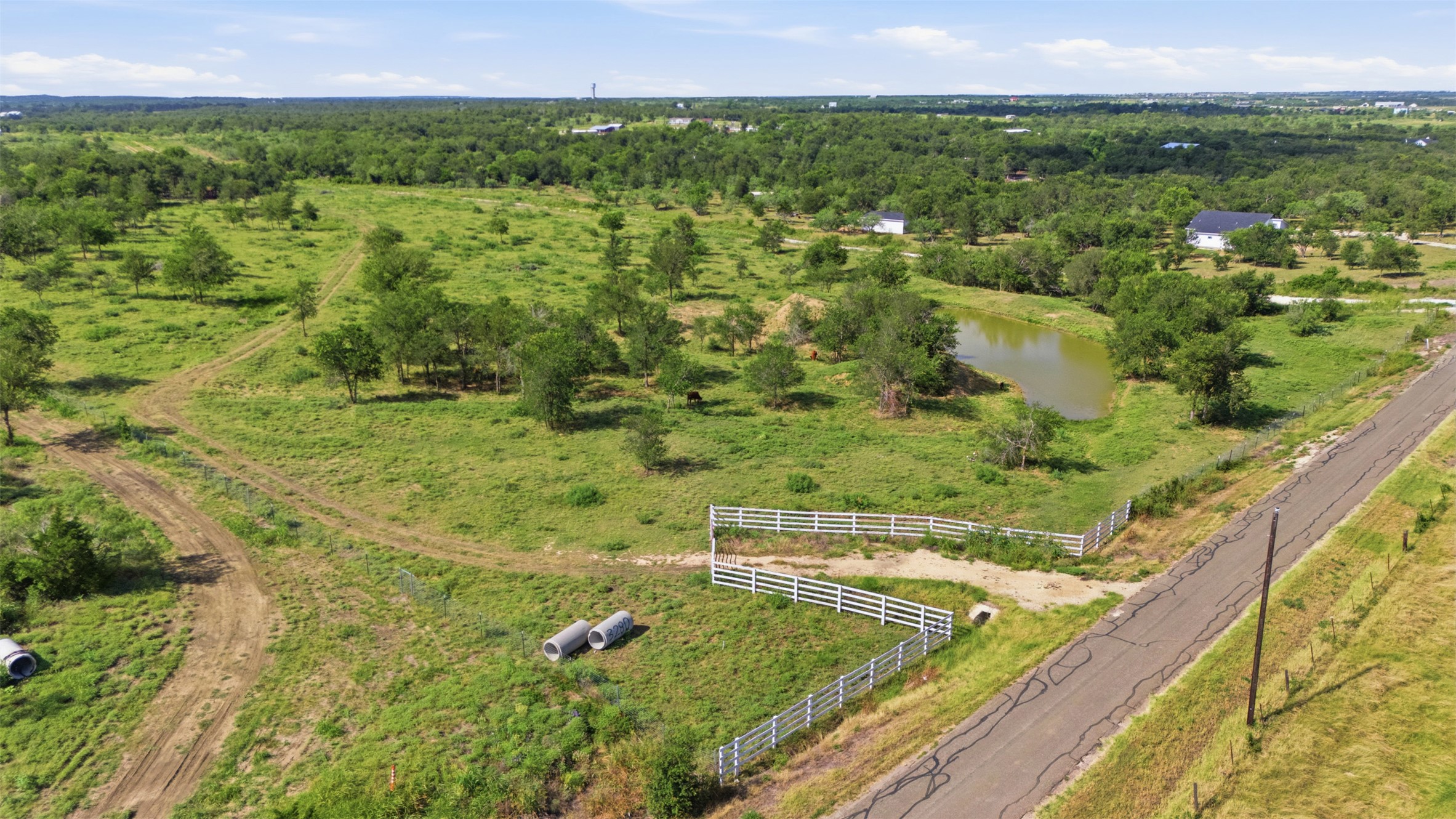 main property photo 11