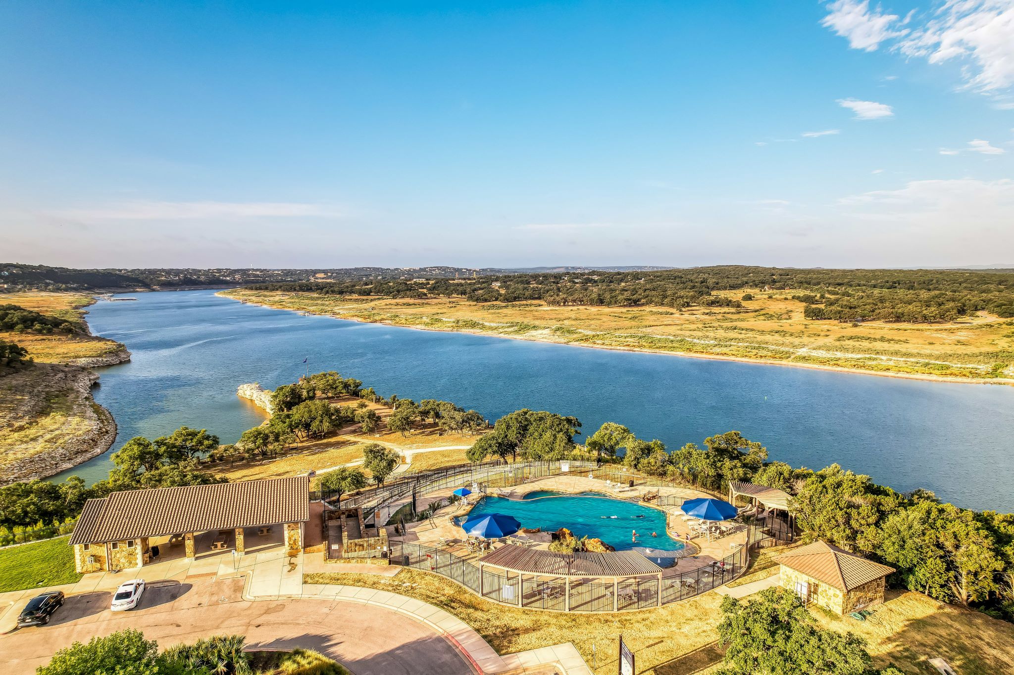 main property photo 14
