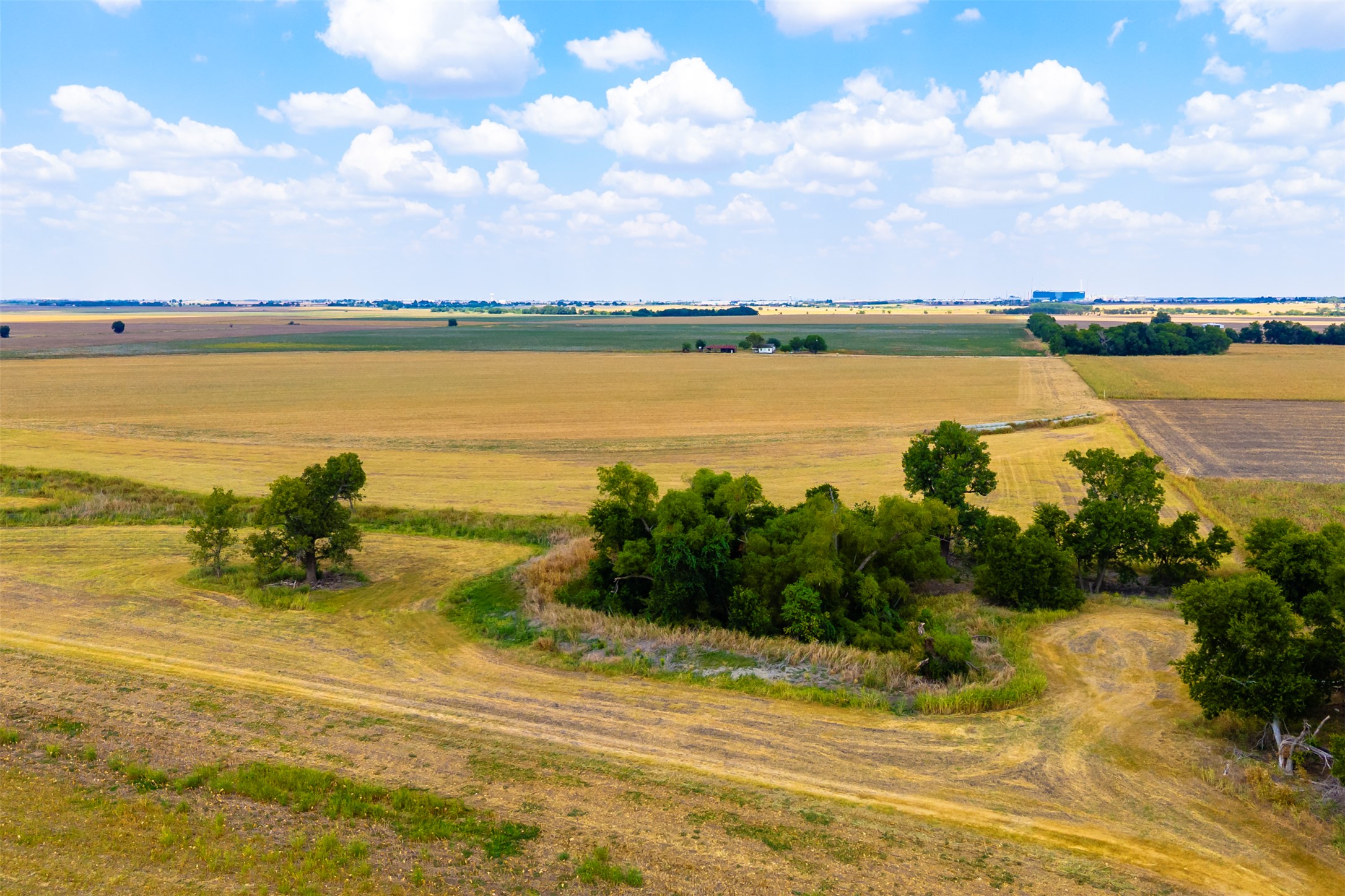 main property photo 17