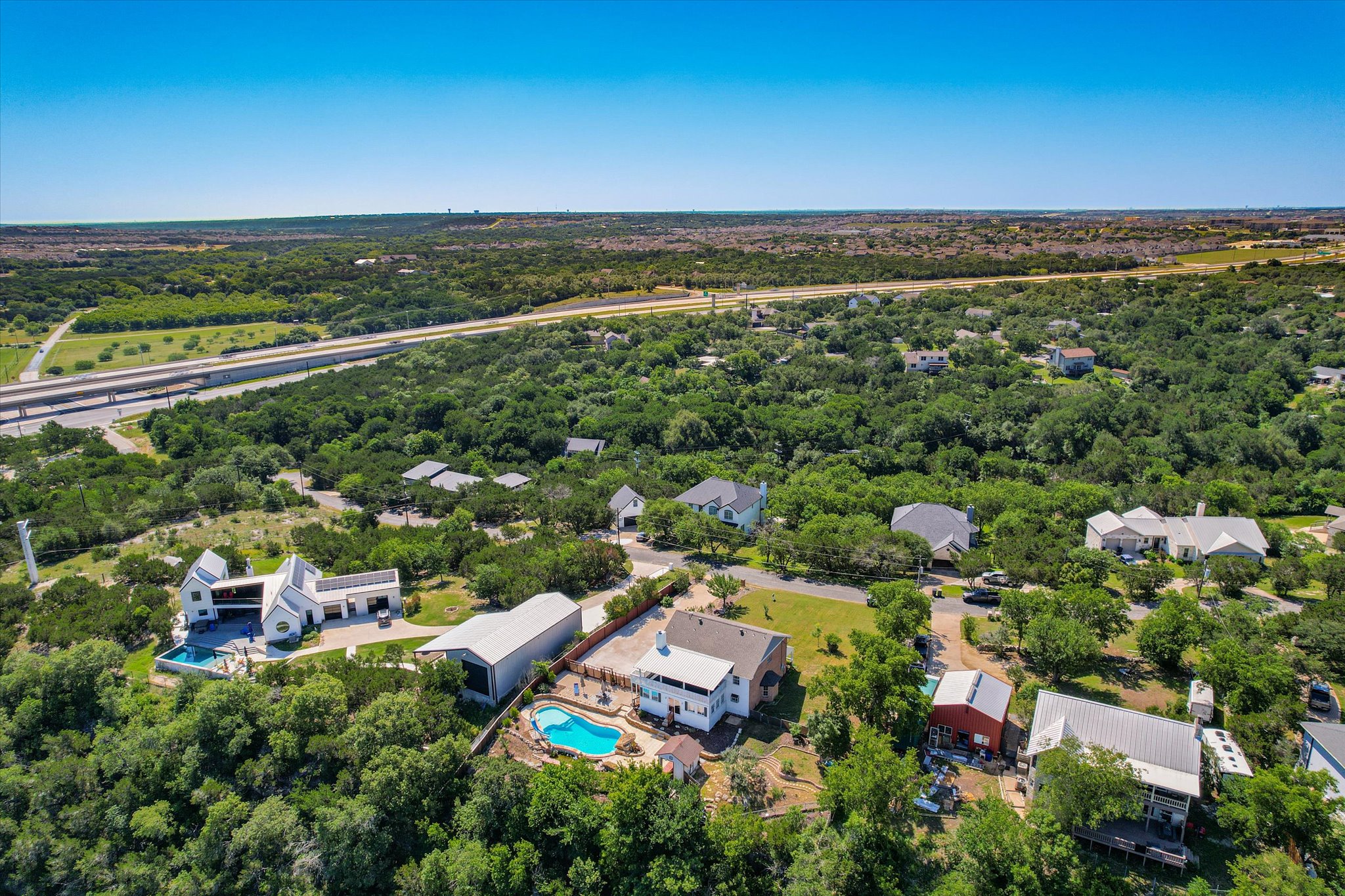 main property photo 34