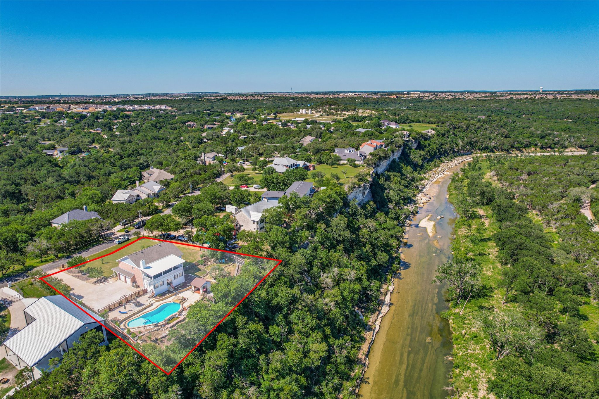main property photo 36