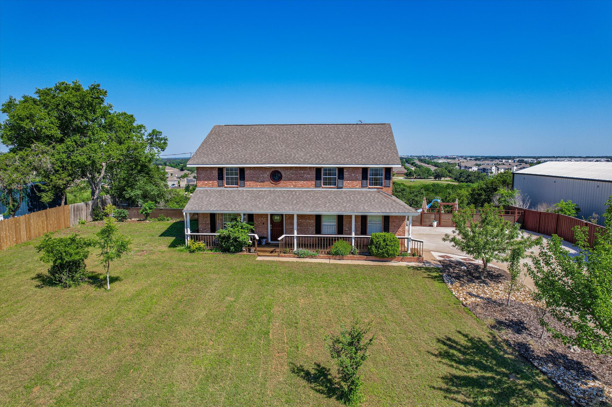 main property photo 37