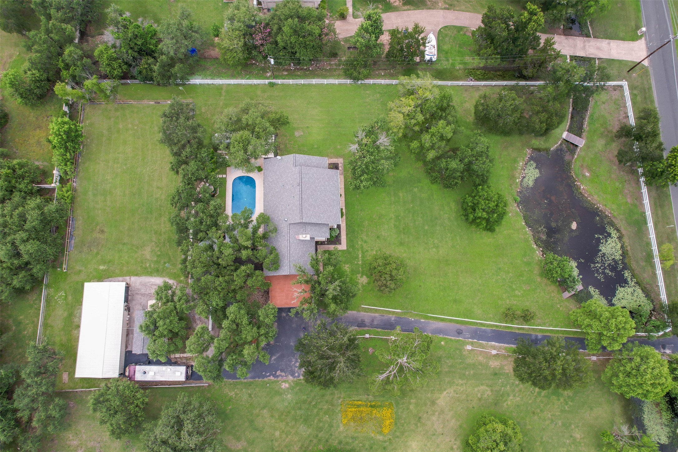 main property photo 29