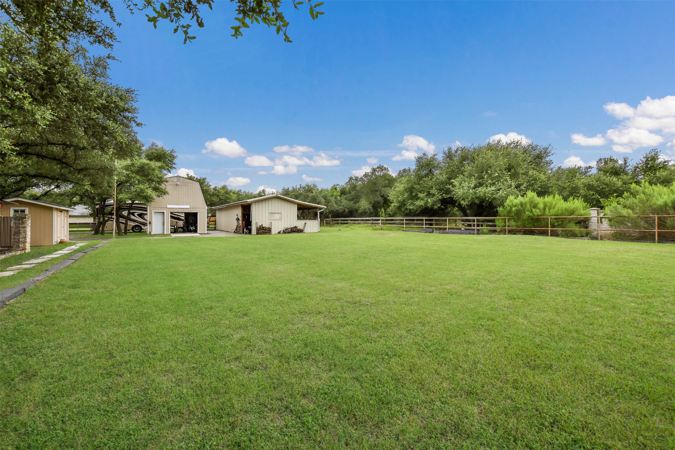 main property photo 38