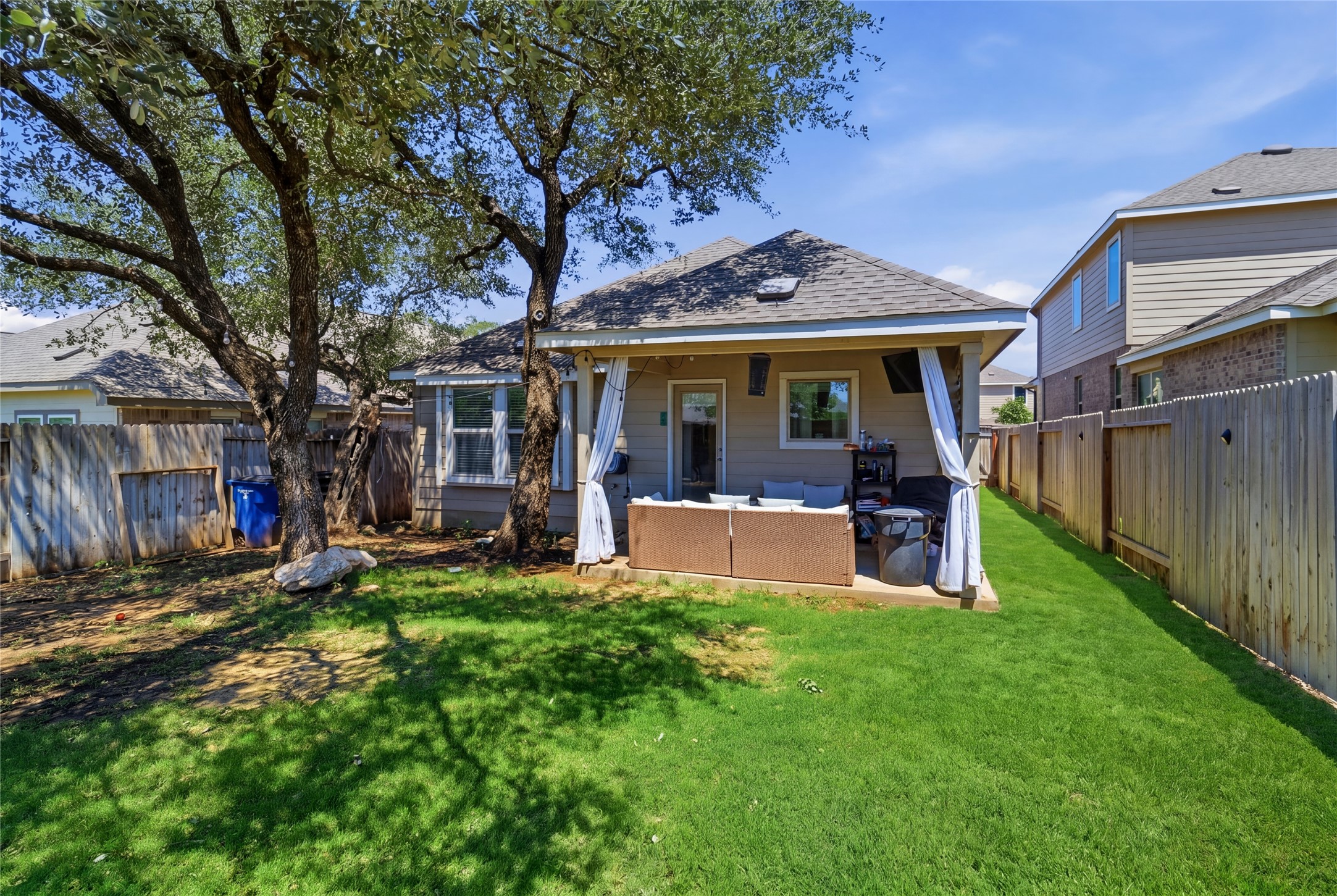 main property photo 22
