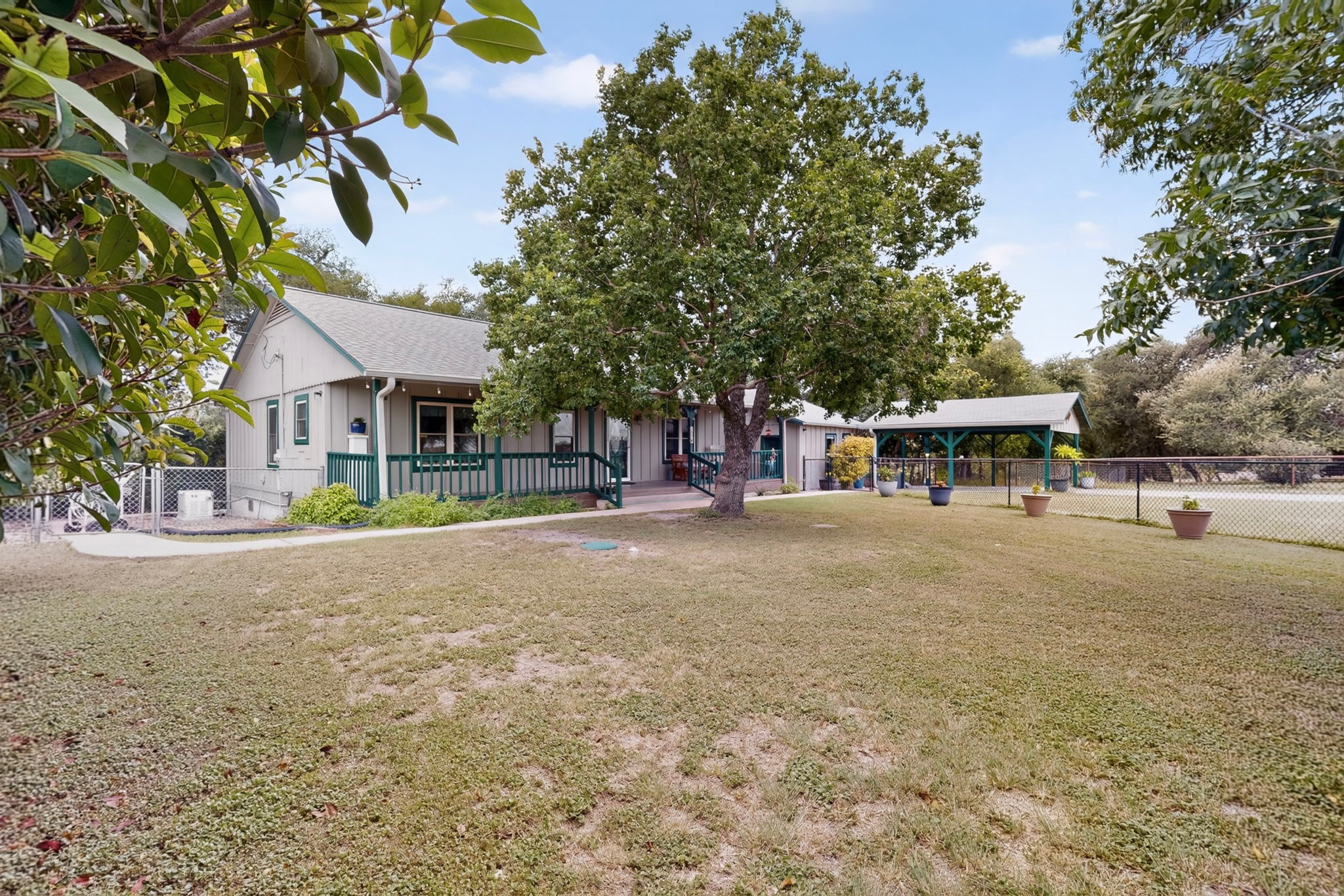 main property photo 9