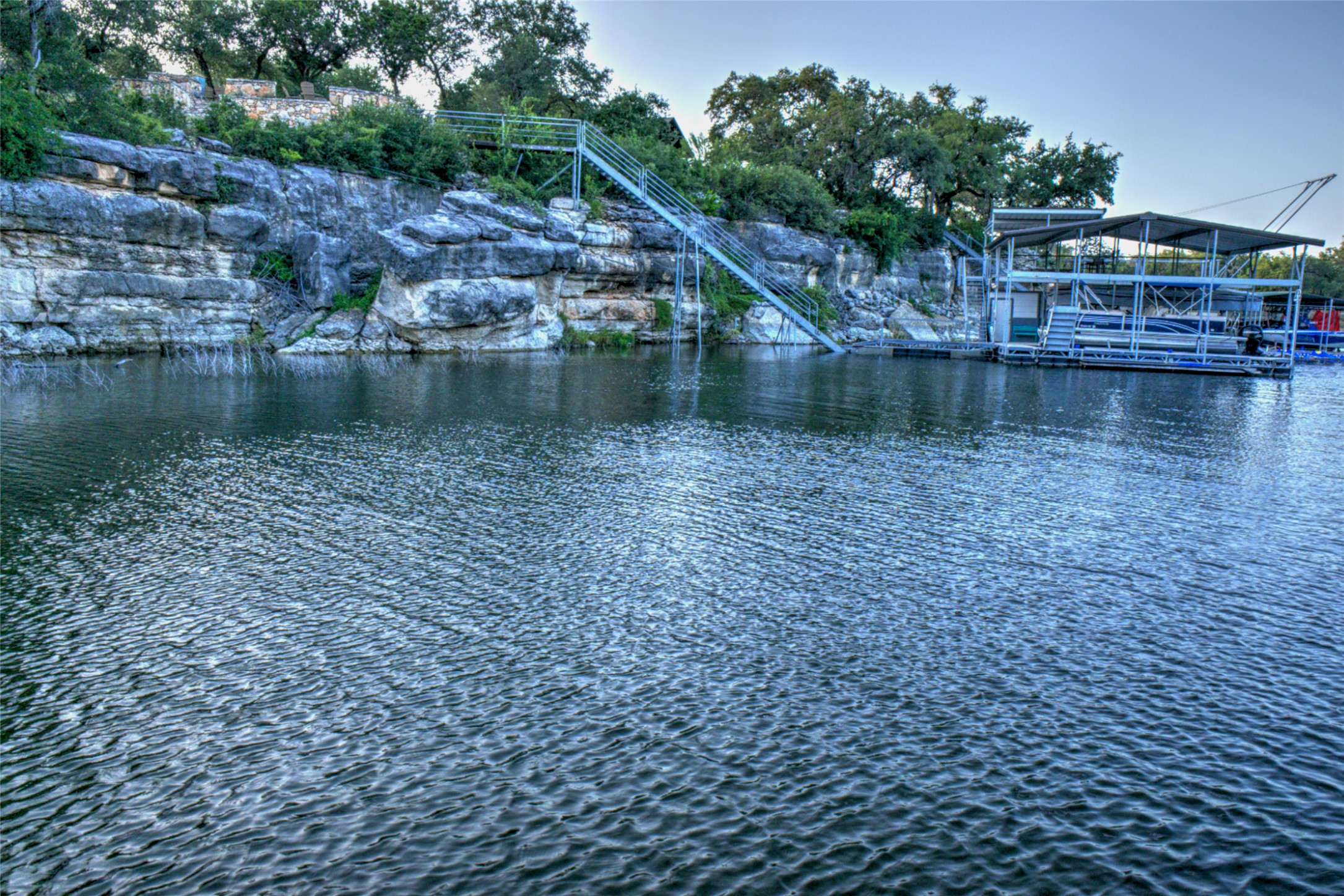 main property photo 33