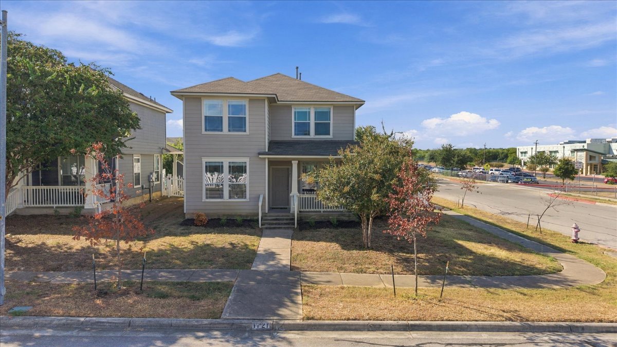 main property photo 5