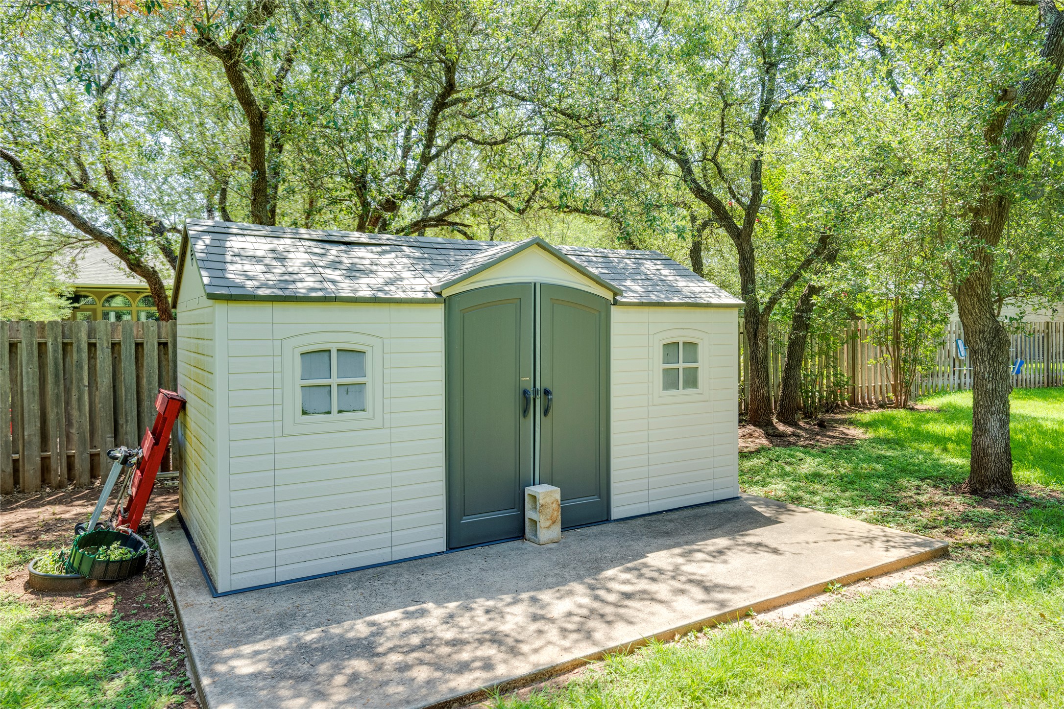 main property photo 21