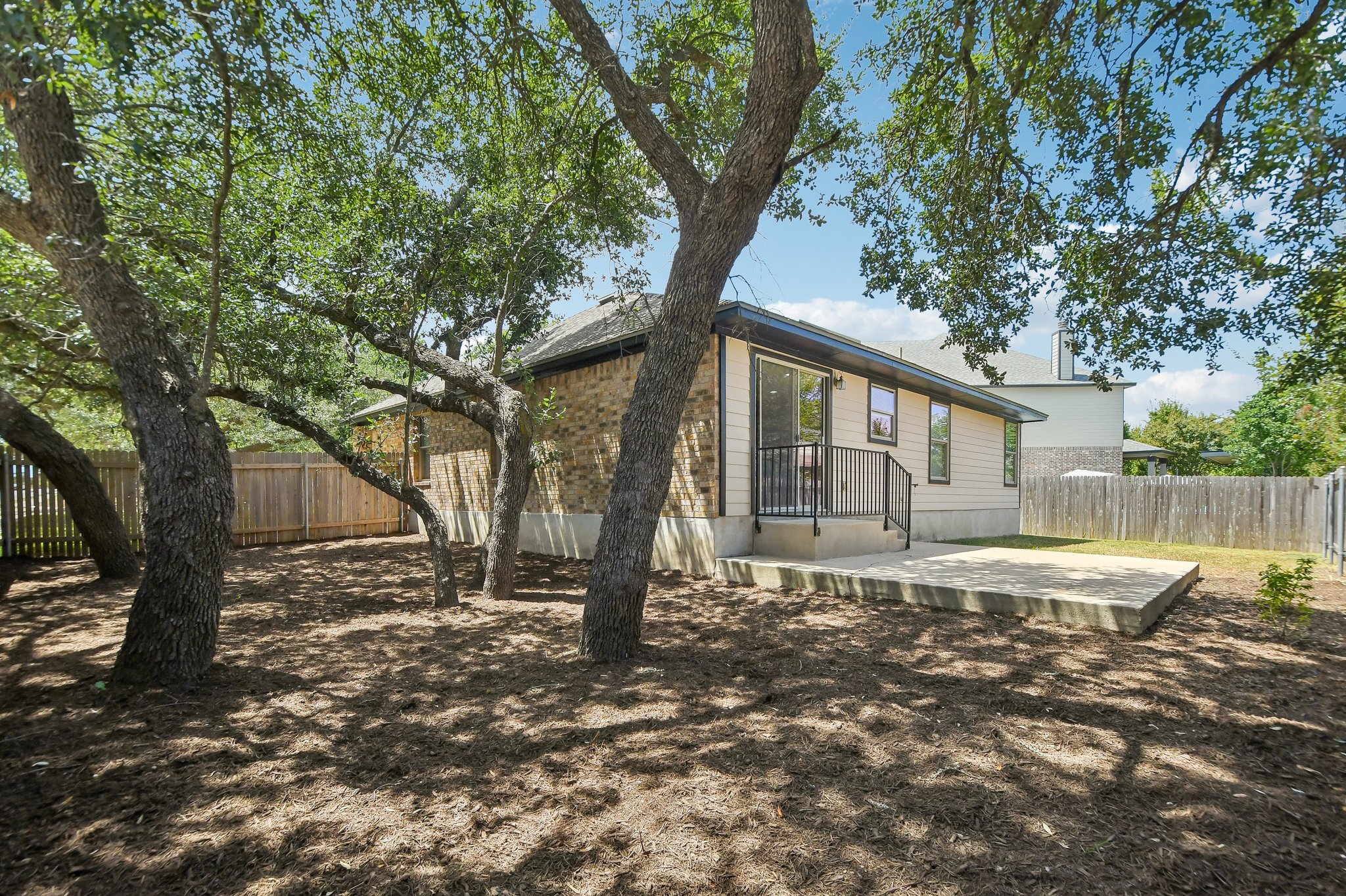 main property photo 33