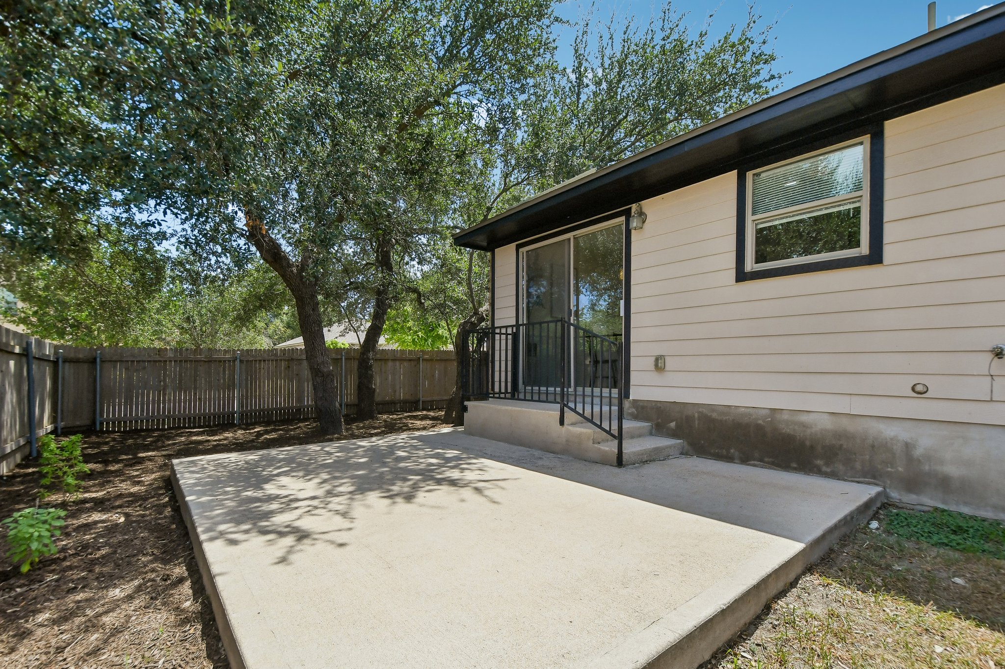 main property photo 35