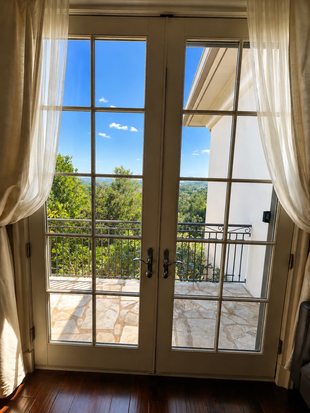 main property photo 33