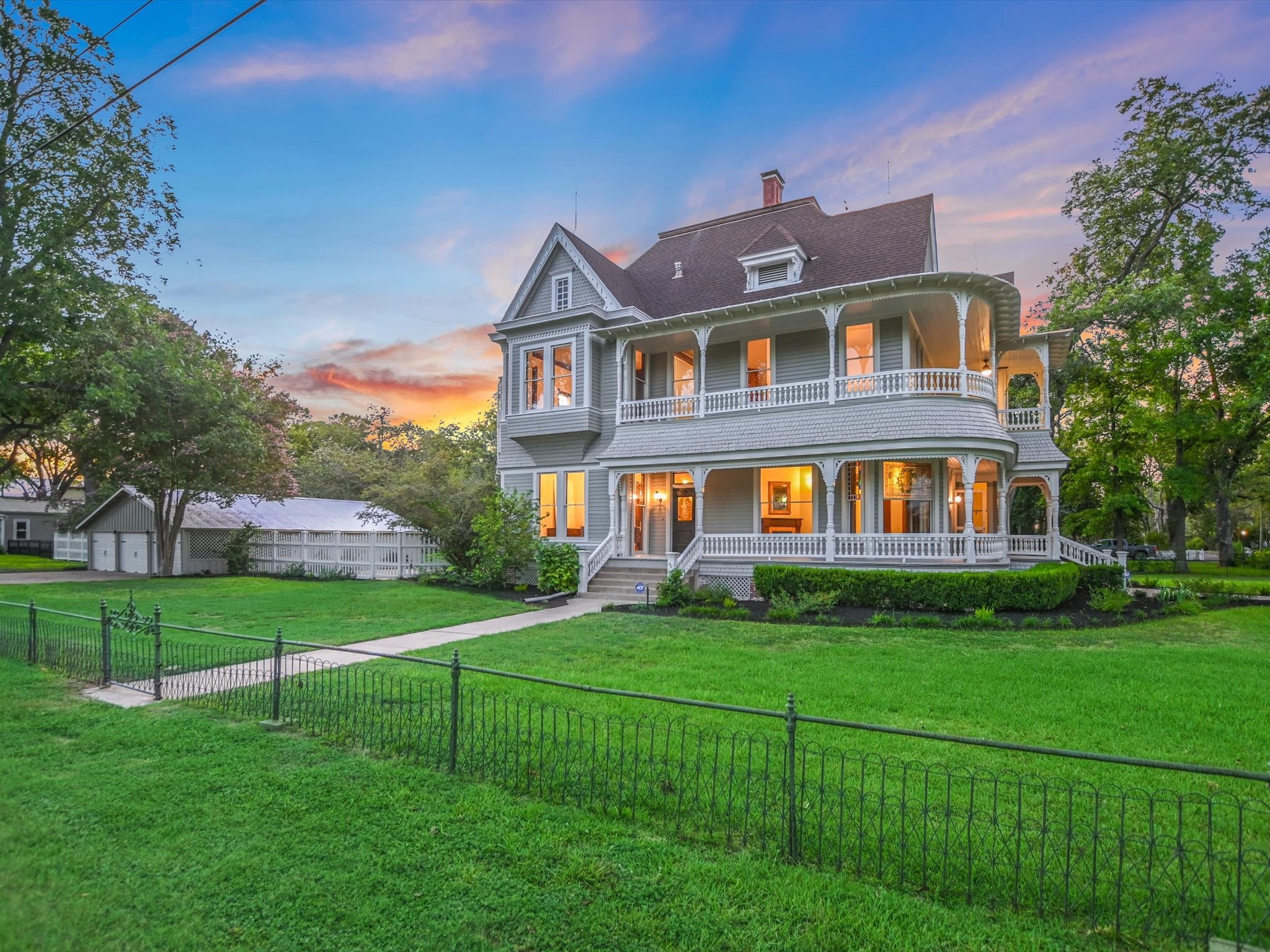 main property photo 2