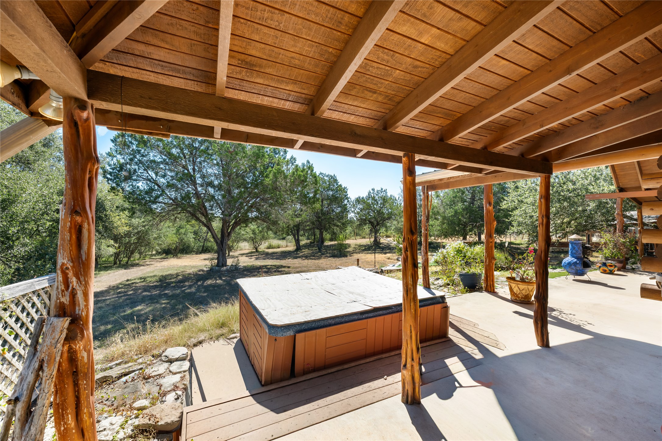 main property photo 24