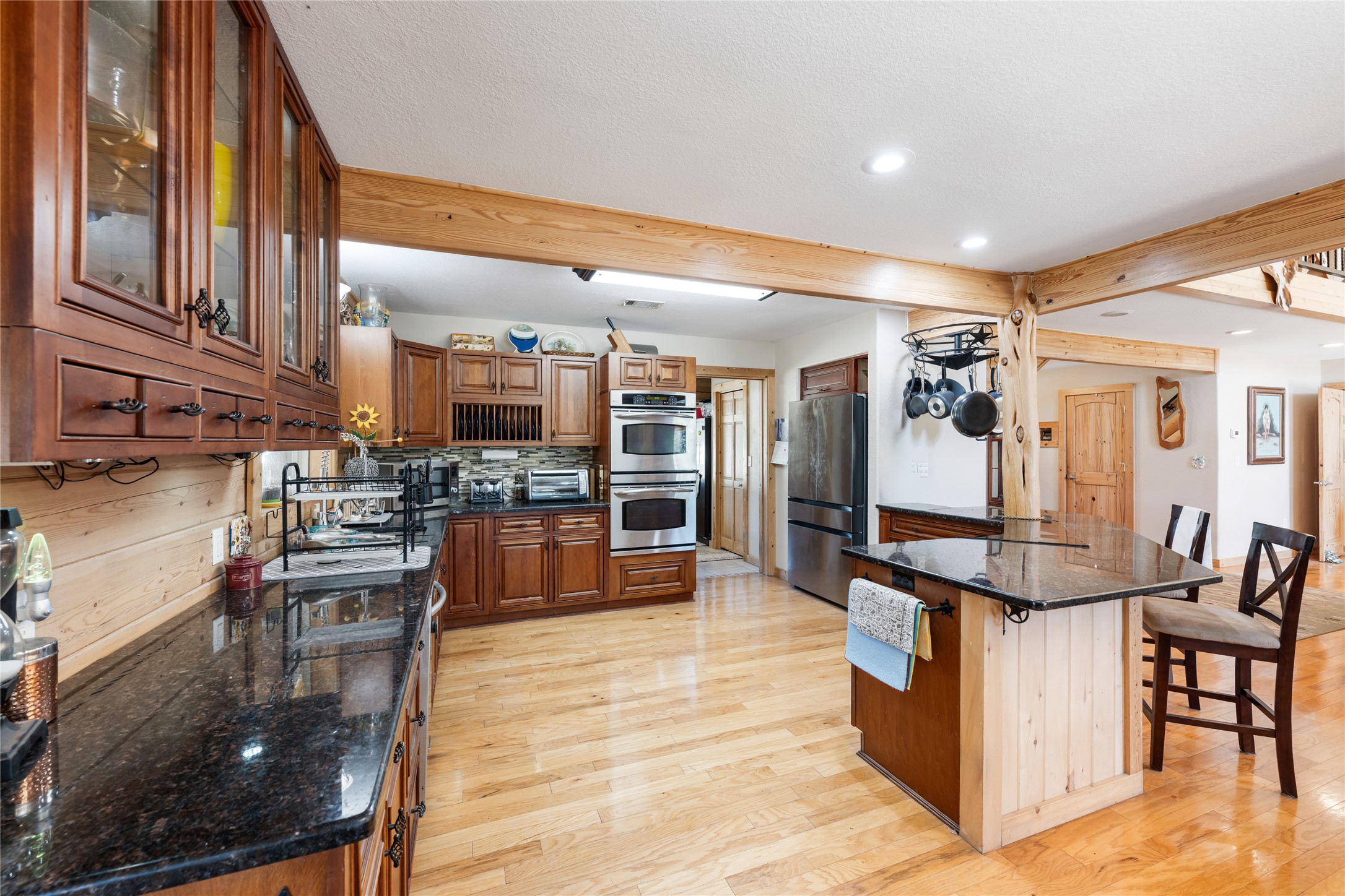 main property photo 8