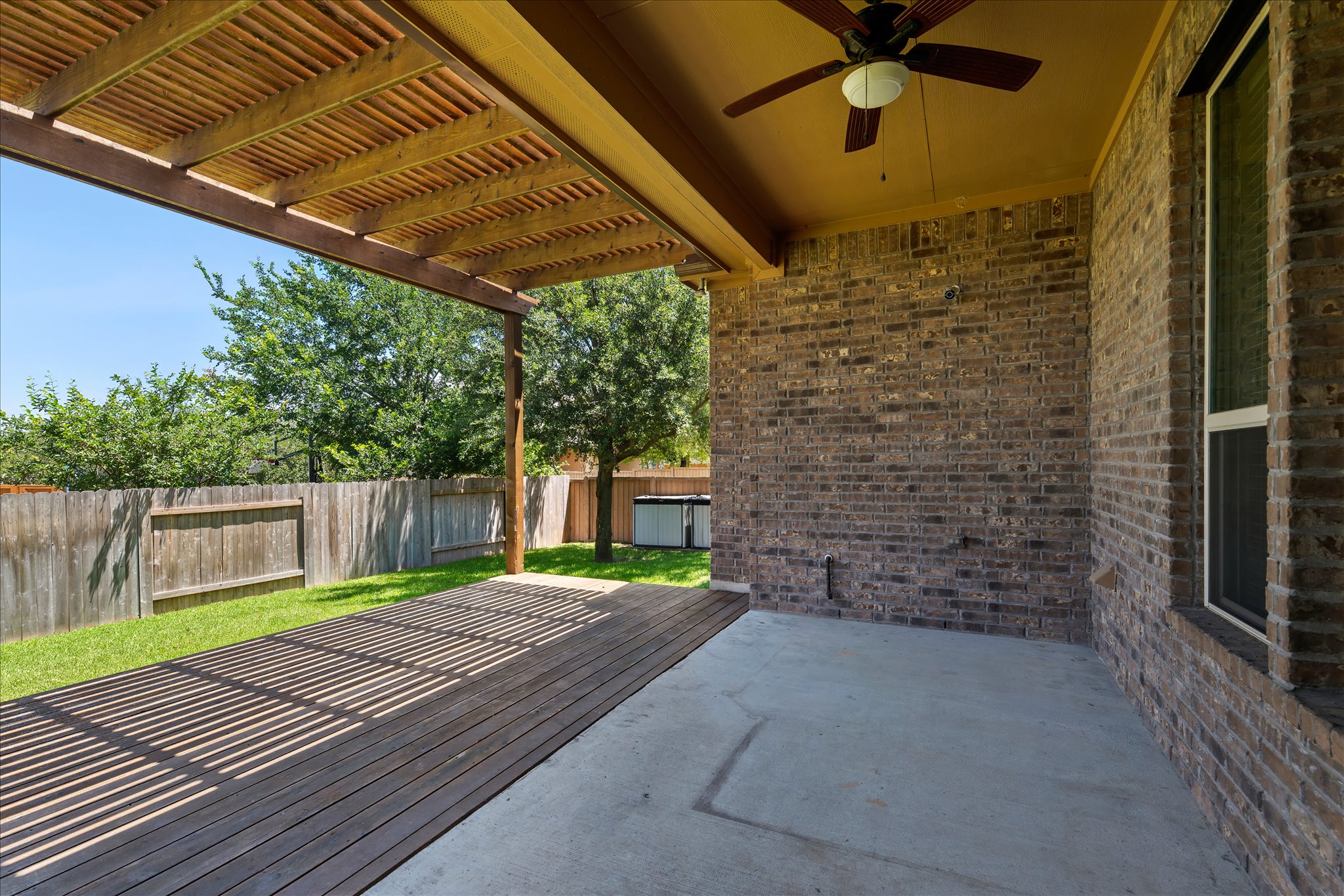 main property photo 34