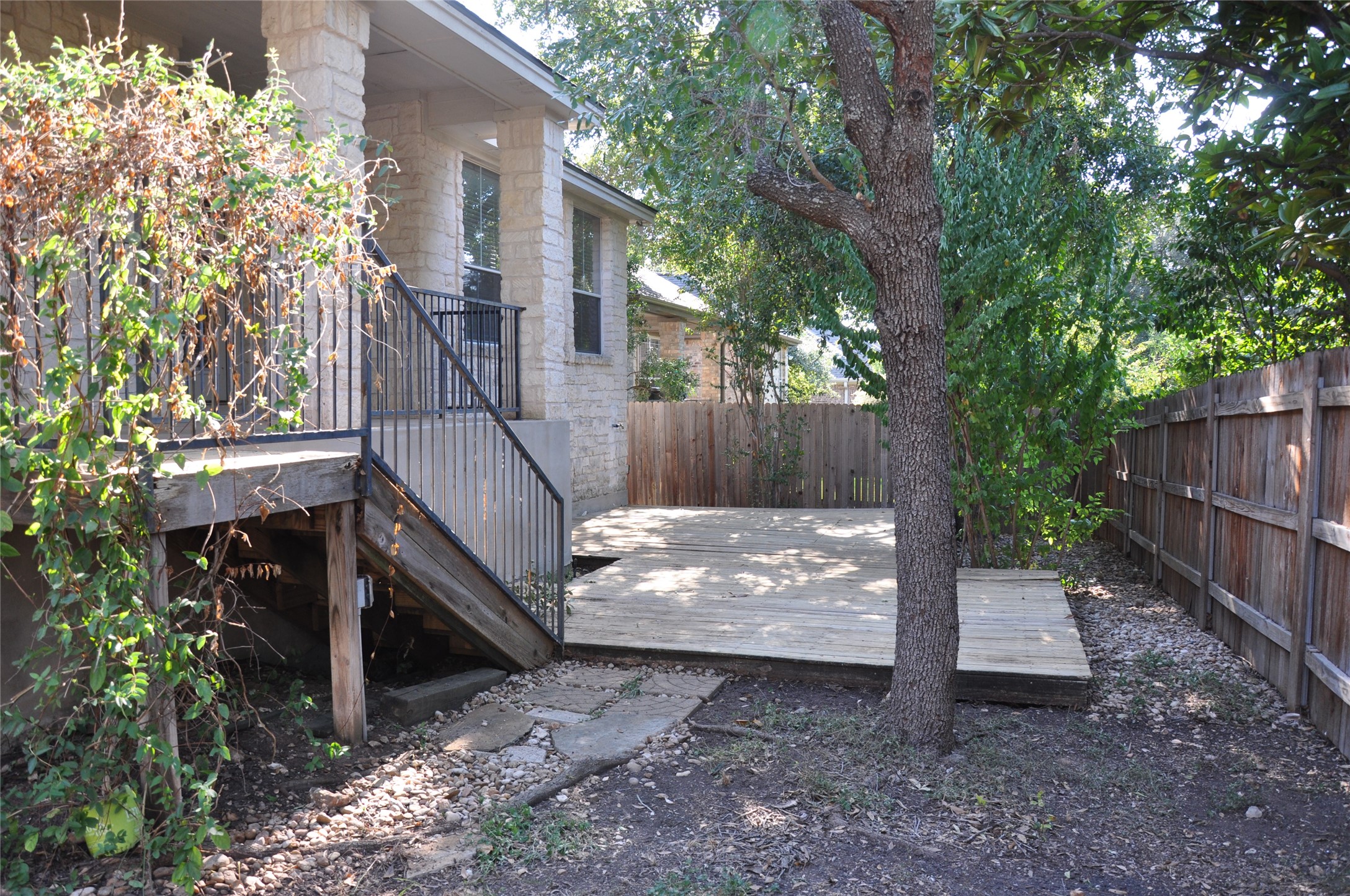 main property photo 29