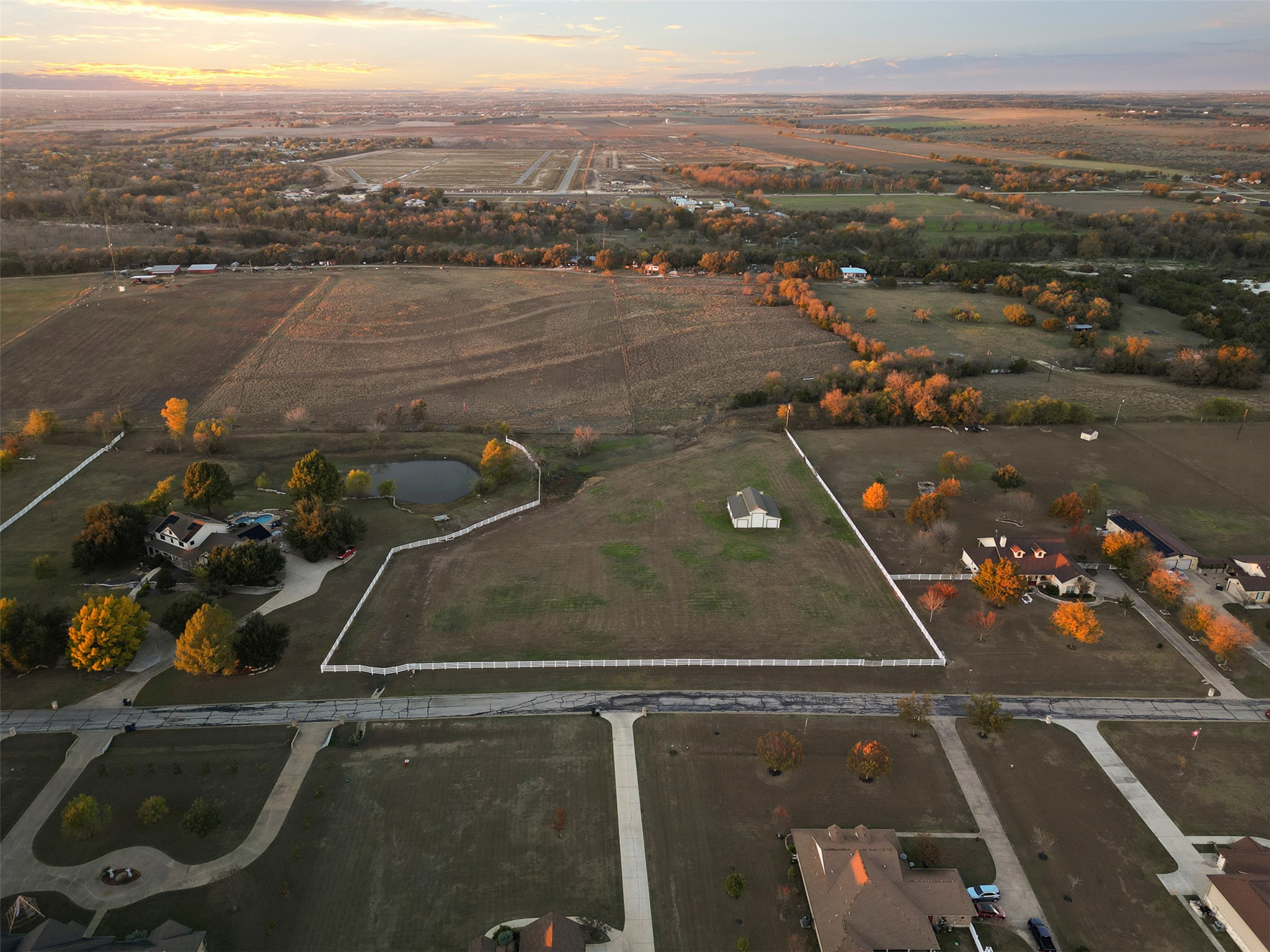 main property photo 11