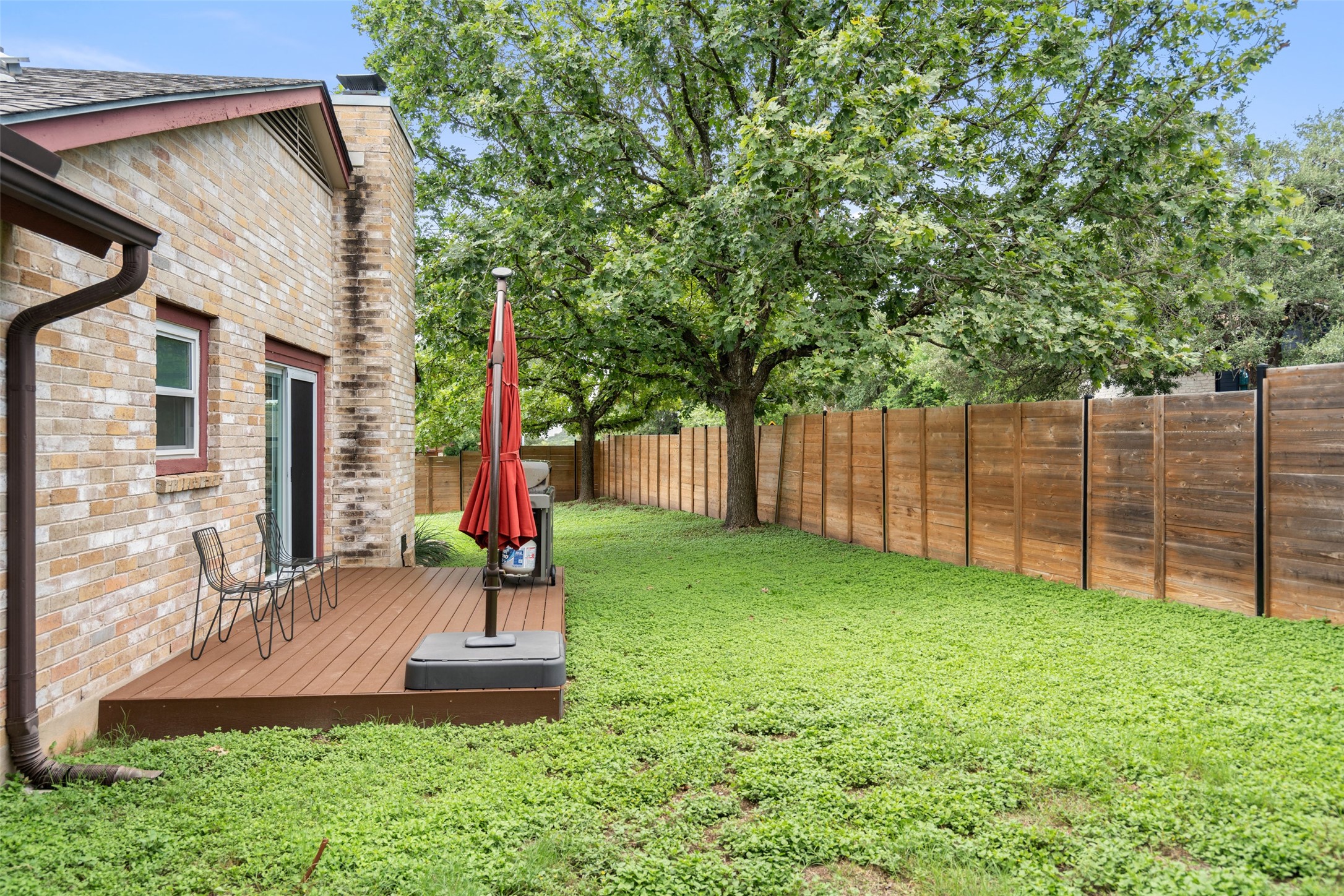main property photo 23