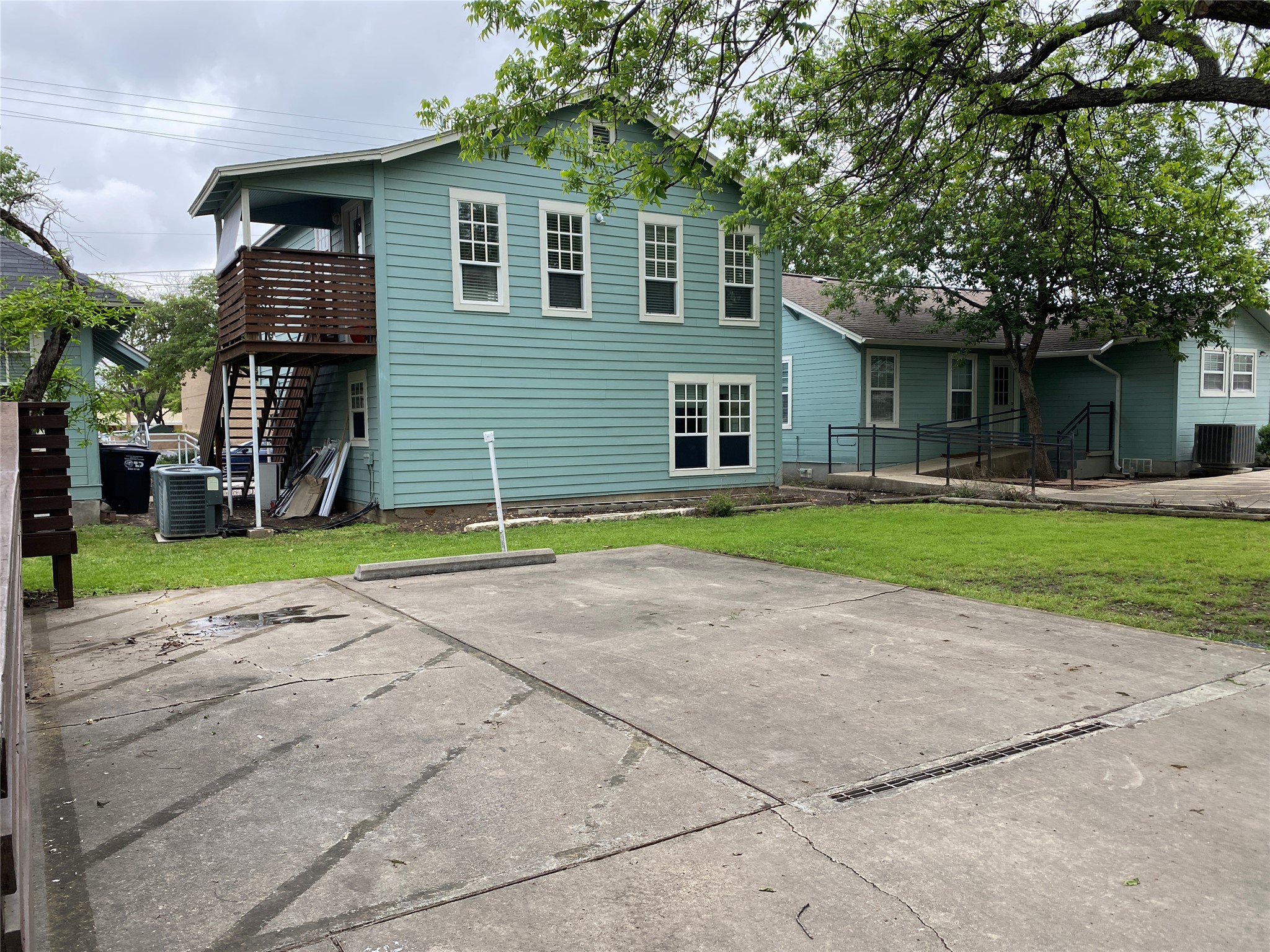 main property photo 15