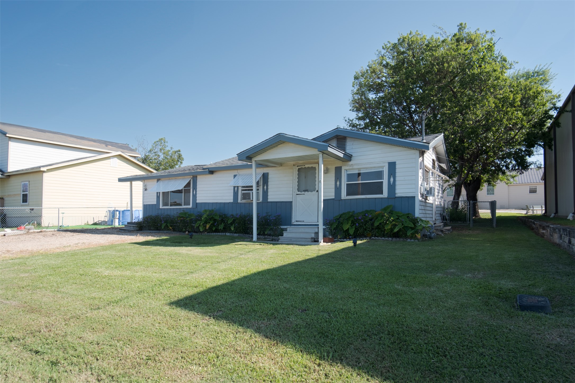 main property photo 2