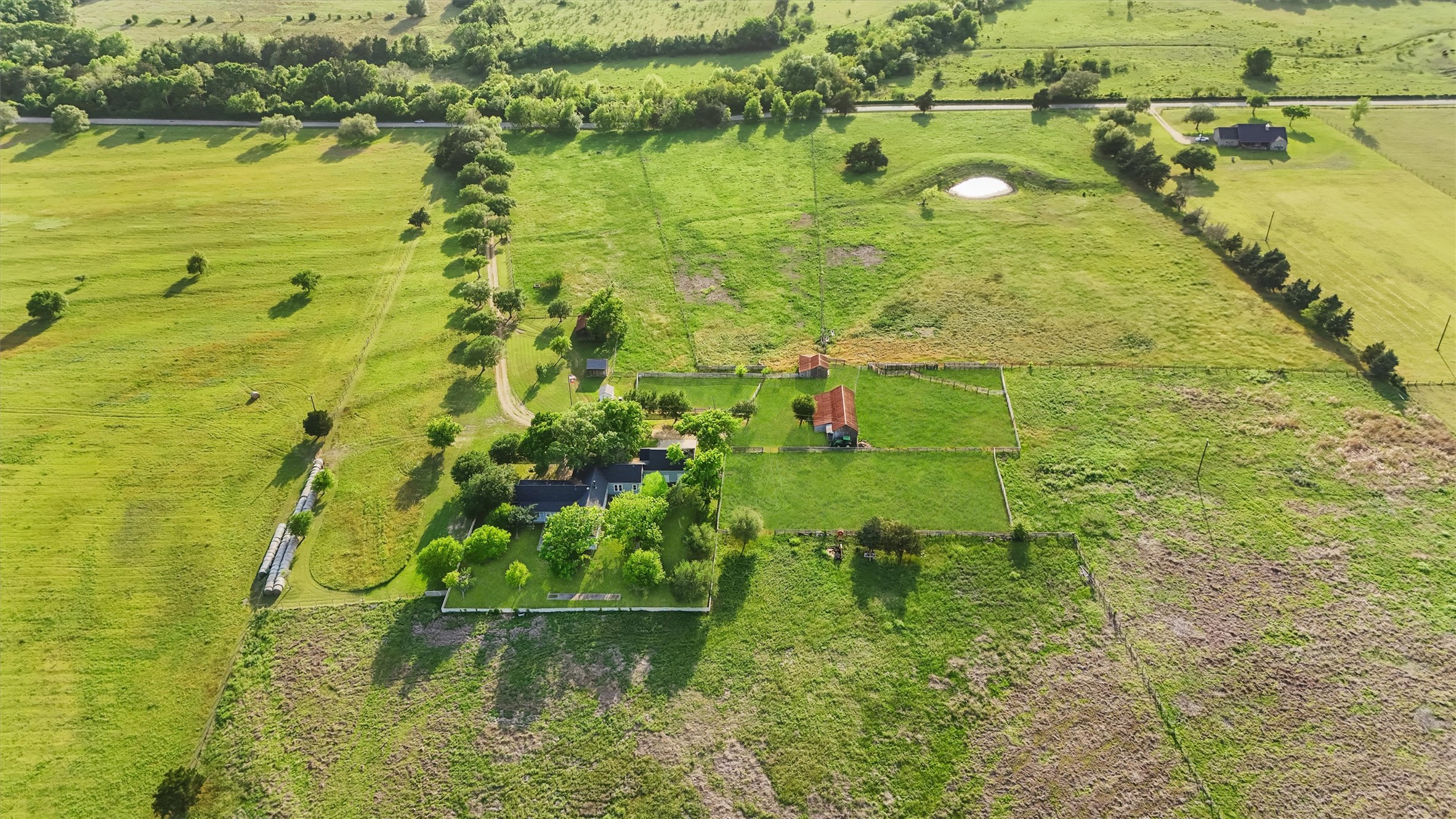 main property photo 4