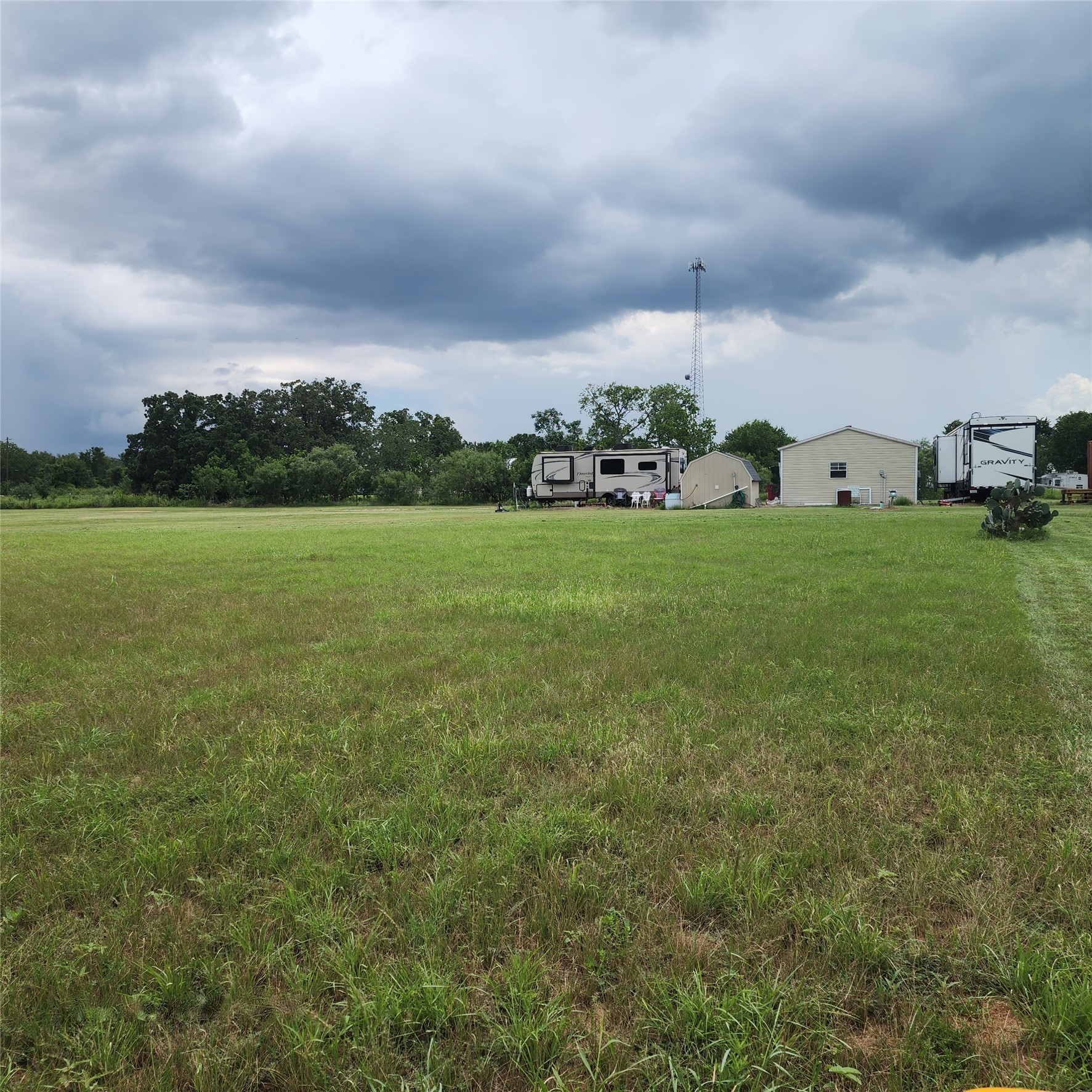 main property photo 9