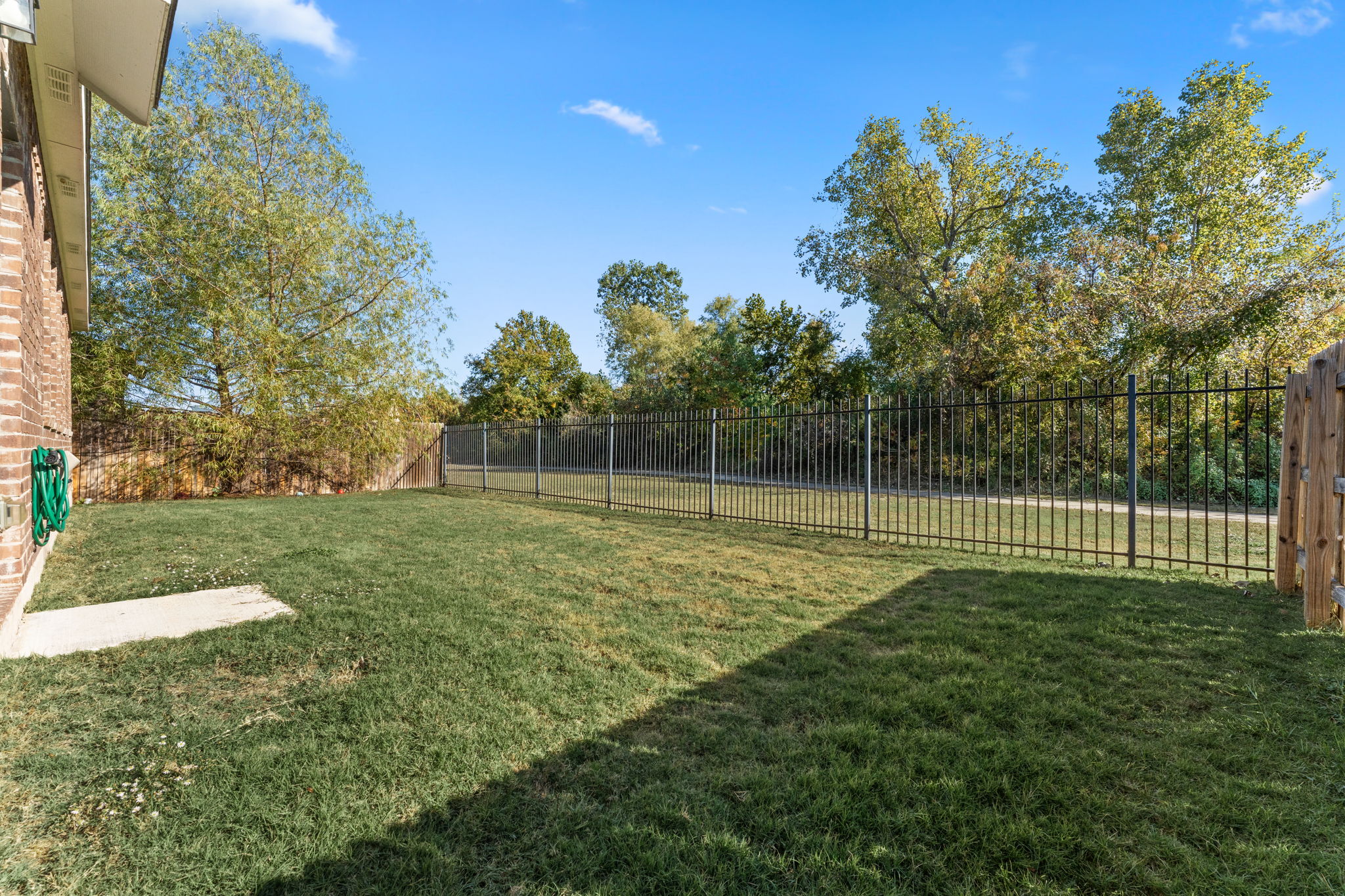 main property photo 26