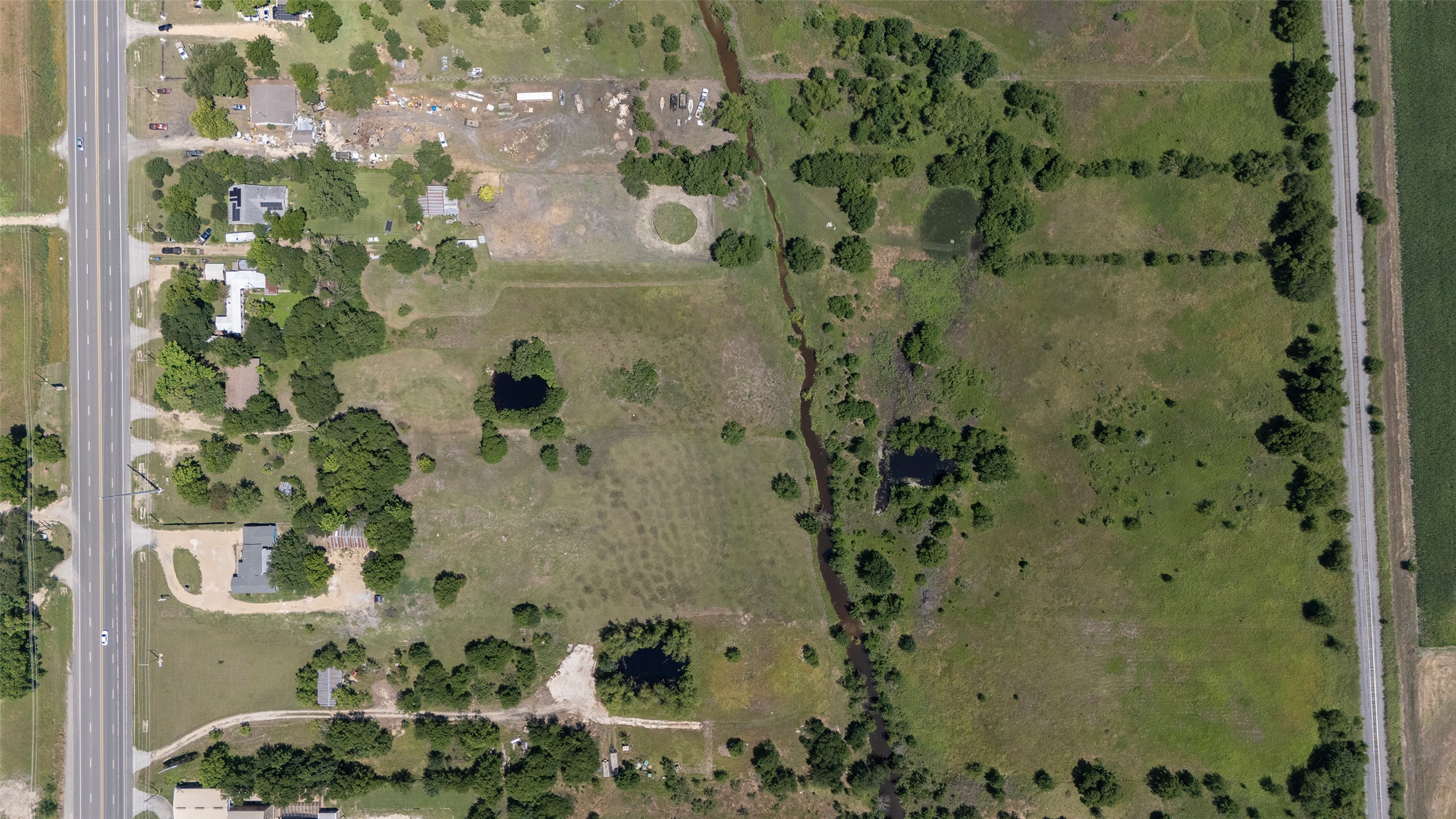 main property photo 15
