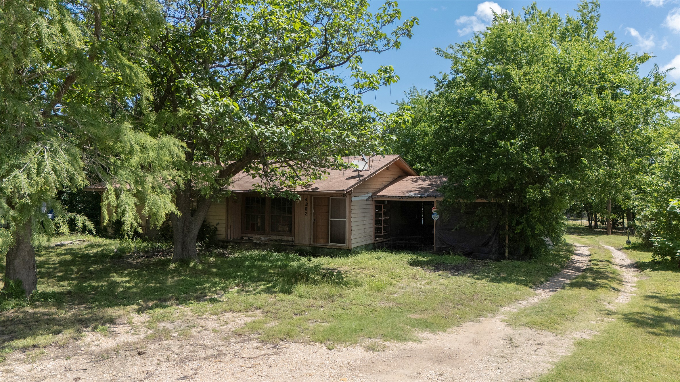 main property photo 27