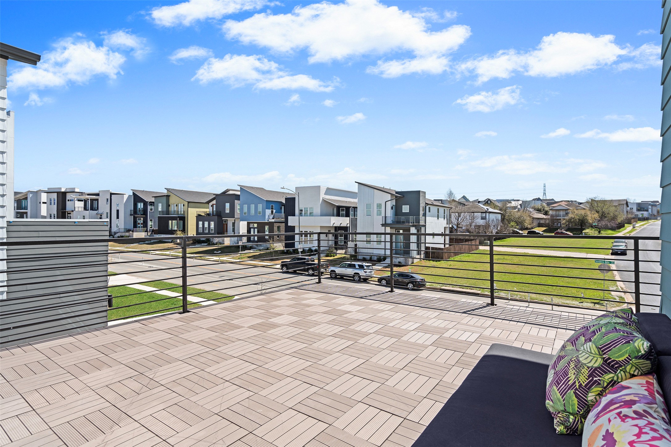 main property photo 25