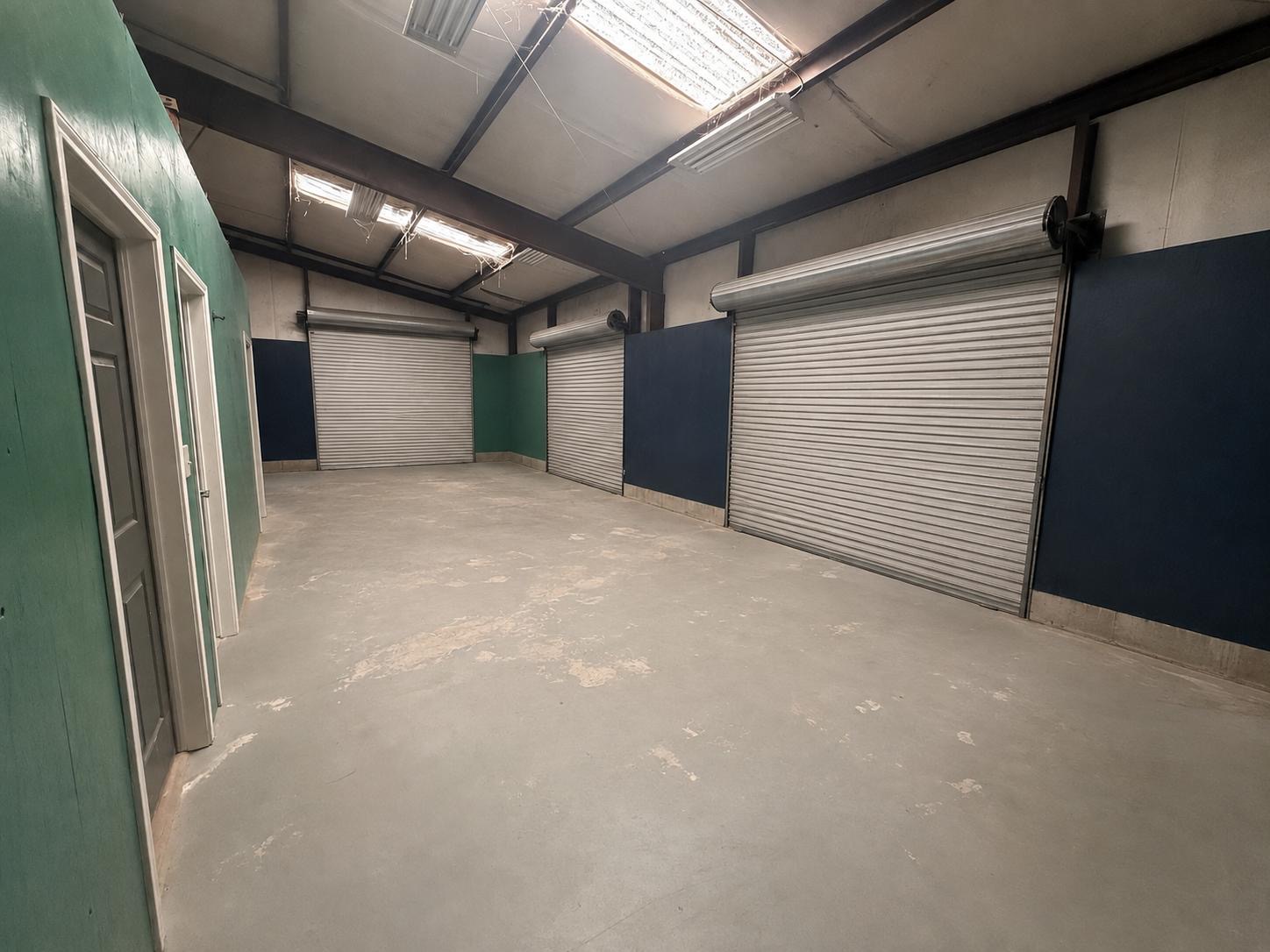 main property photo 16