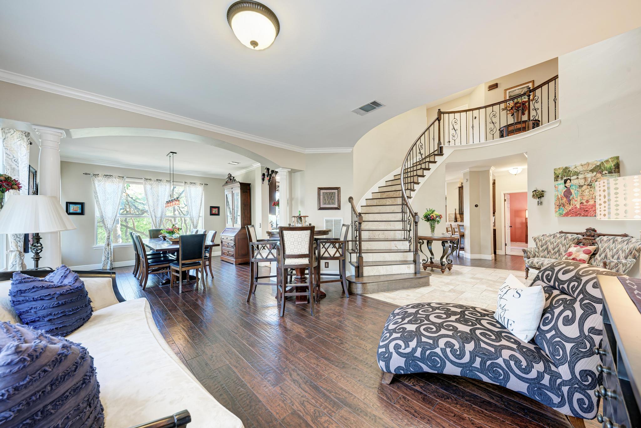 main property photo 7