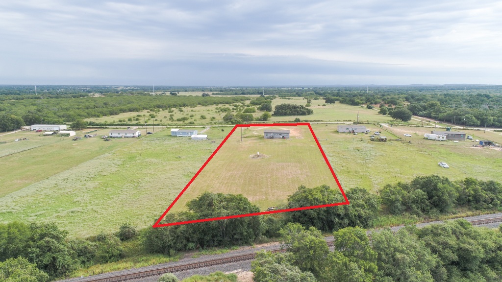 main property photo 26
