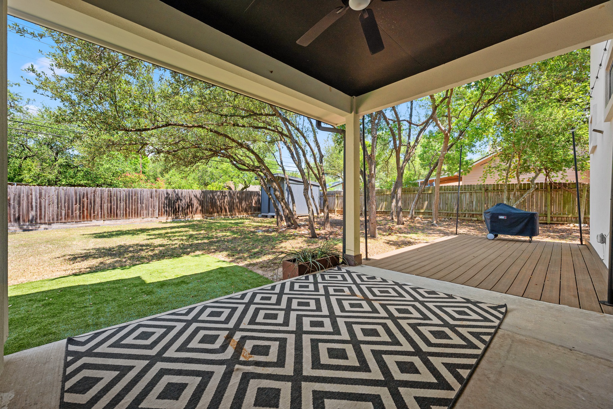 main property photo 19