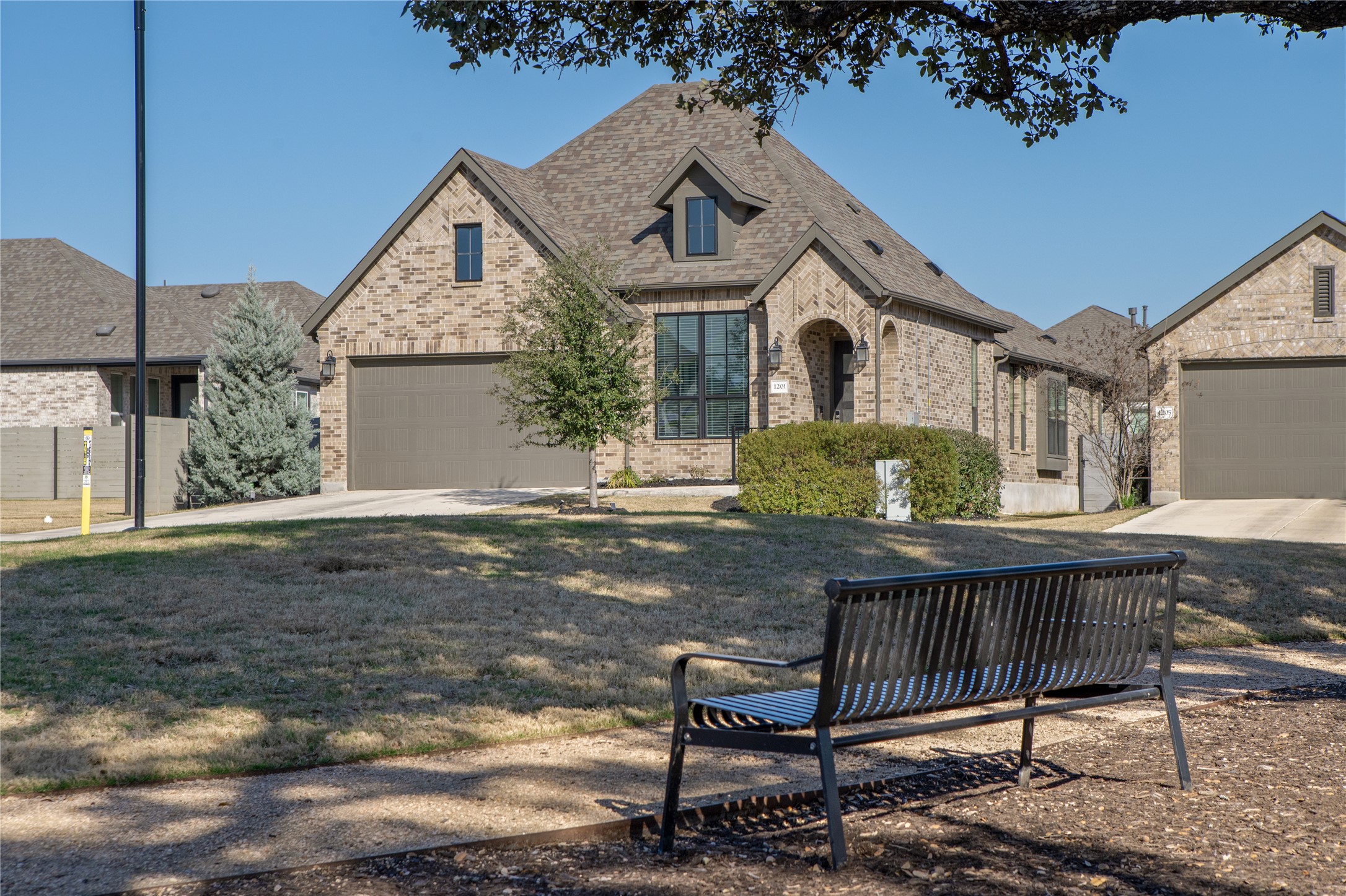 main property photo 10