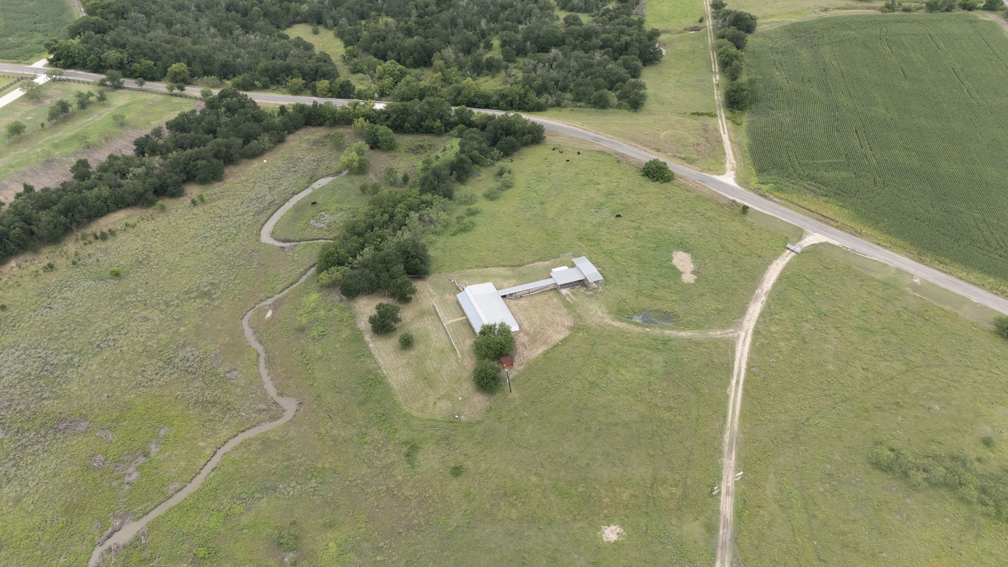 main property photo 31