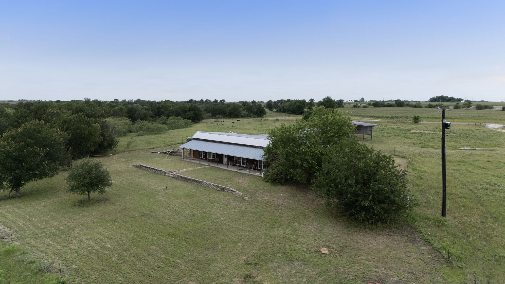 main property photo 32