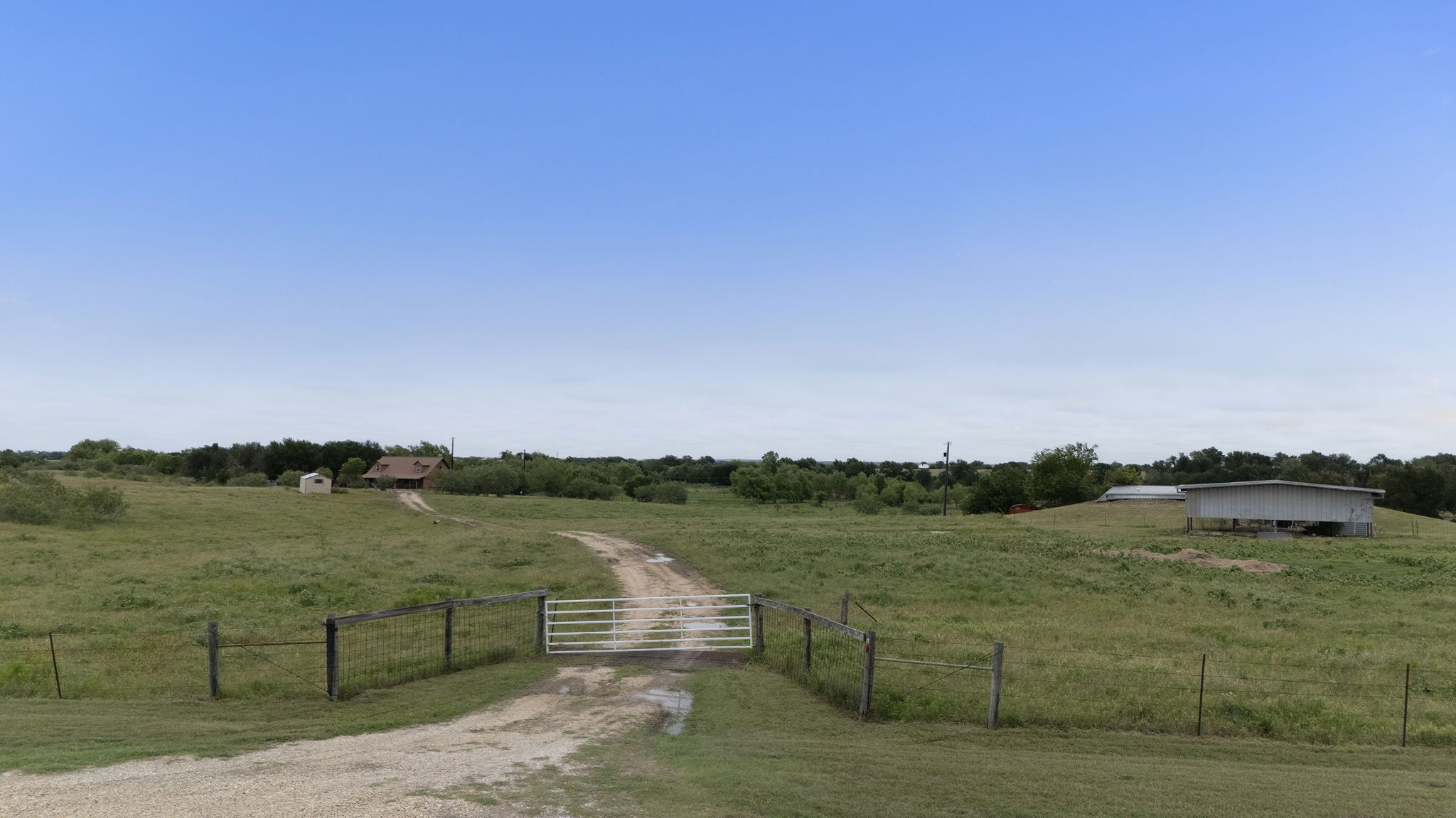 main property photo 35