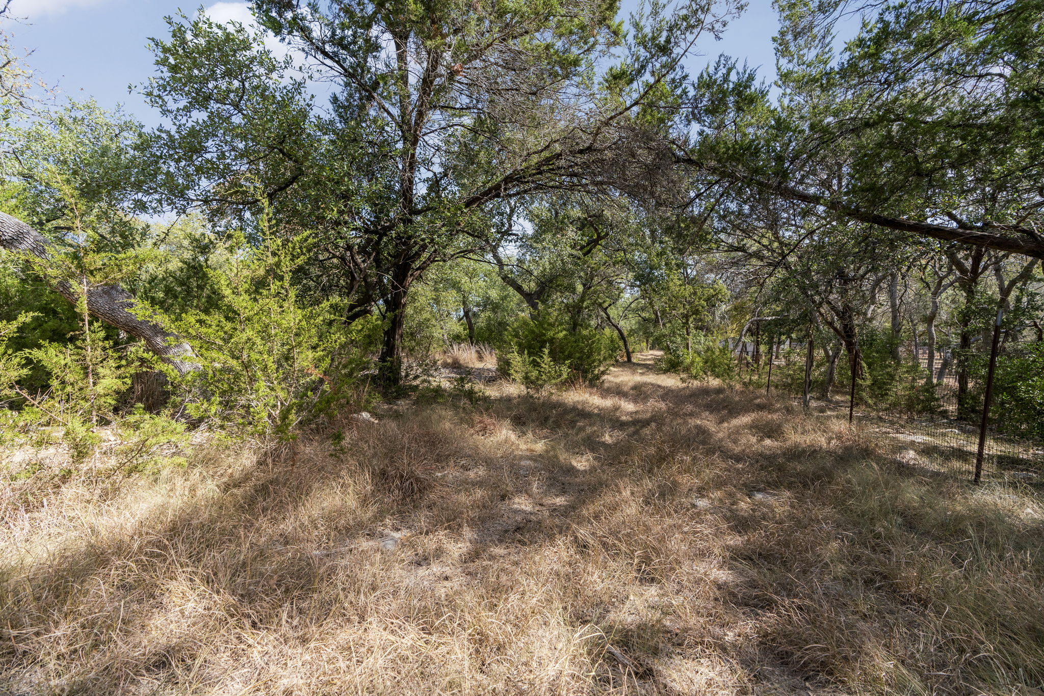 main property photo 17