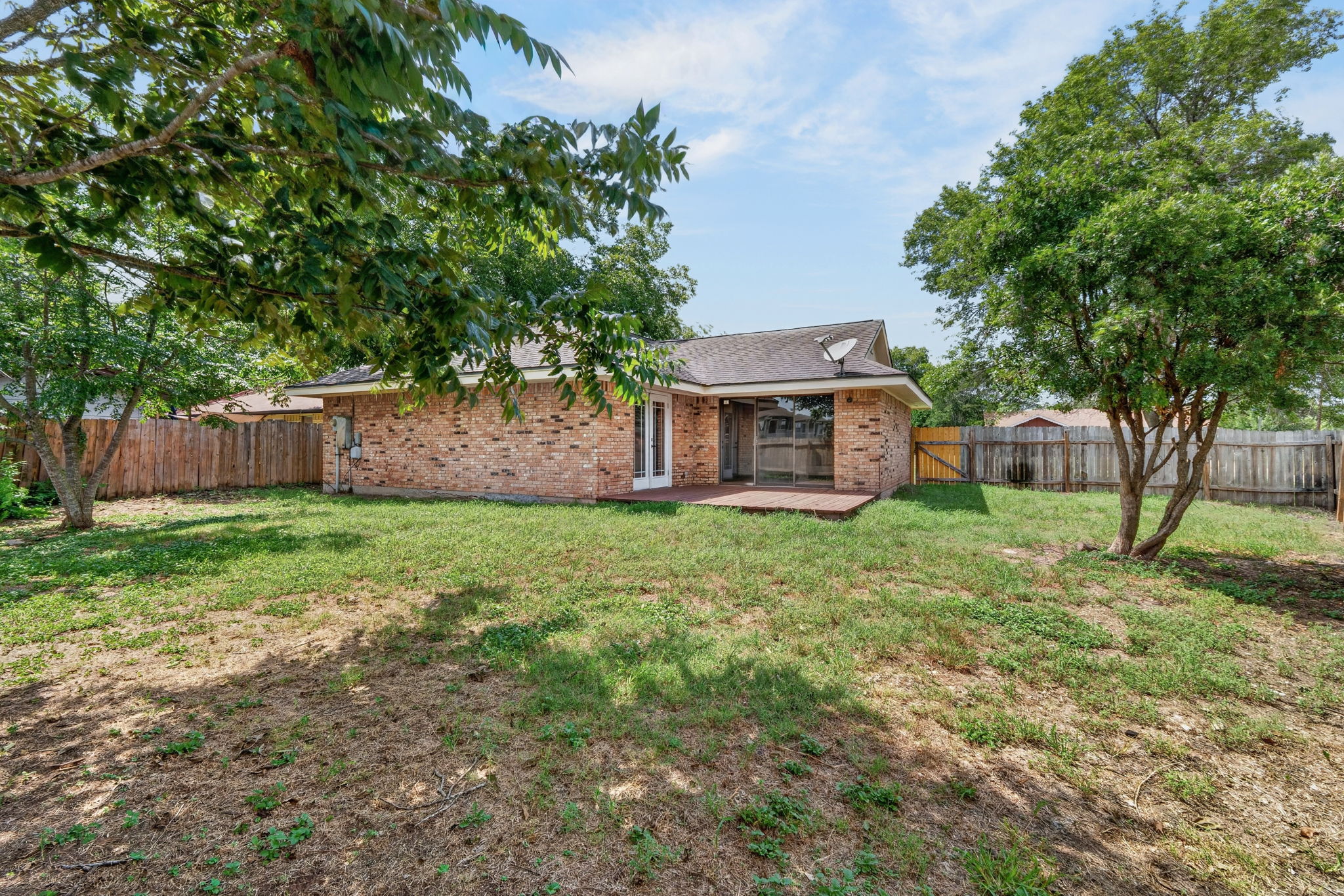 main property photo 32