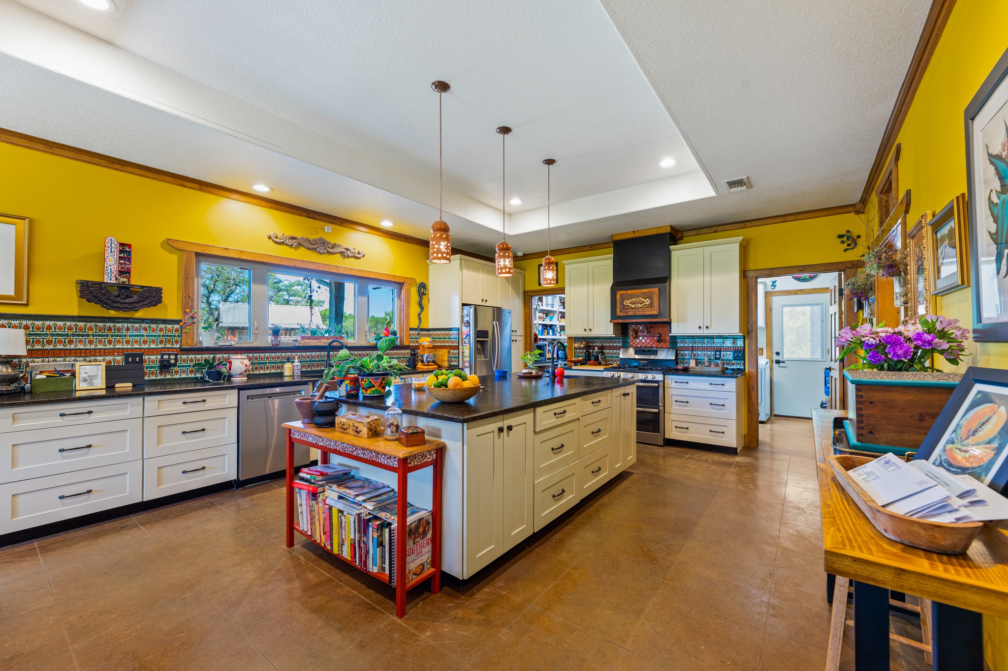 main property photo 15