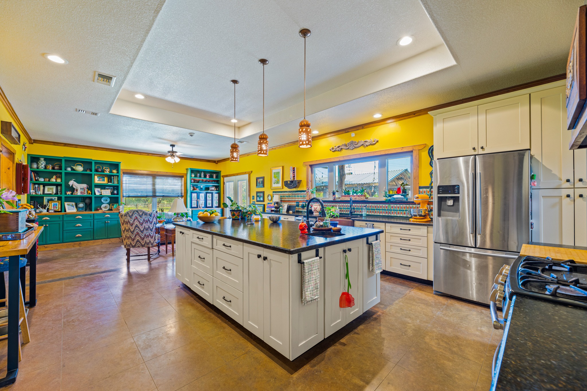main property photo 16