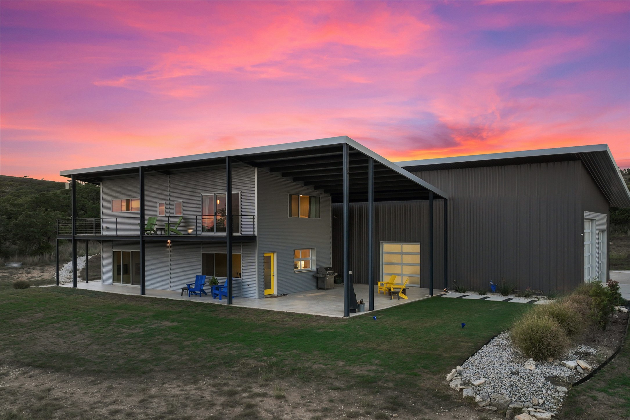 main property photo 29