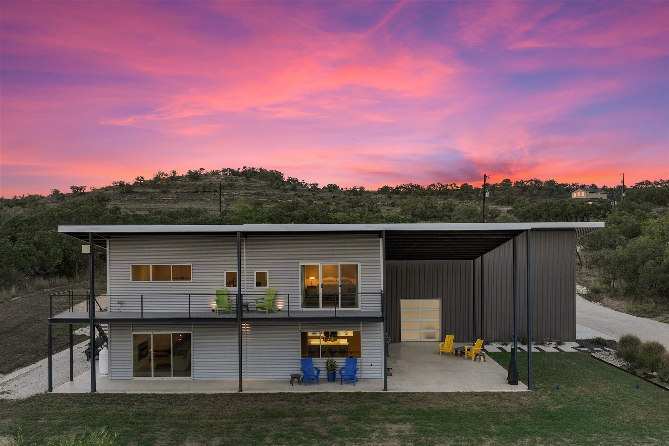 main property photo 30