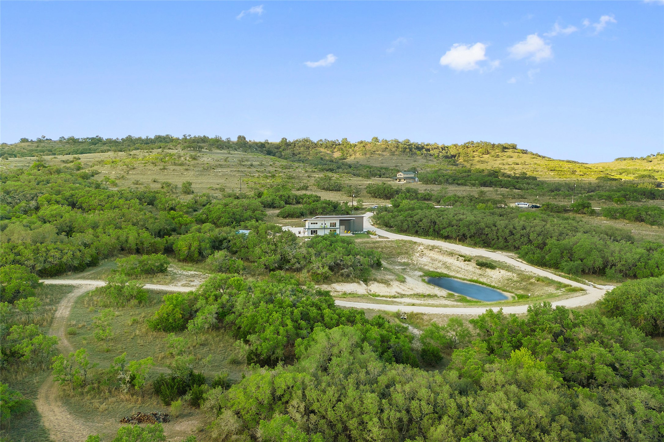 main property photo 37