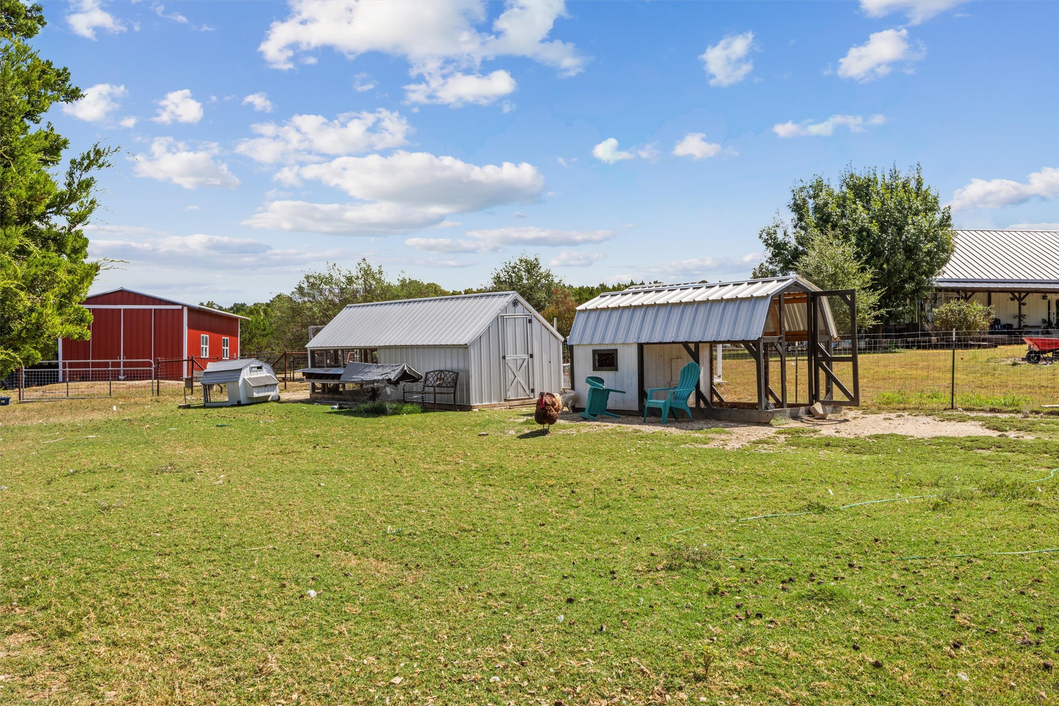 main property photo 32