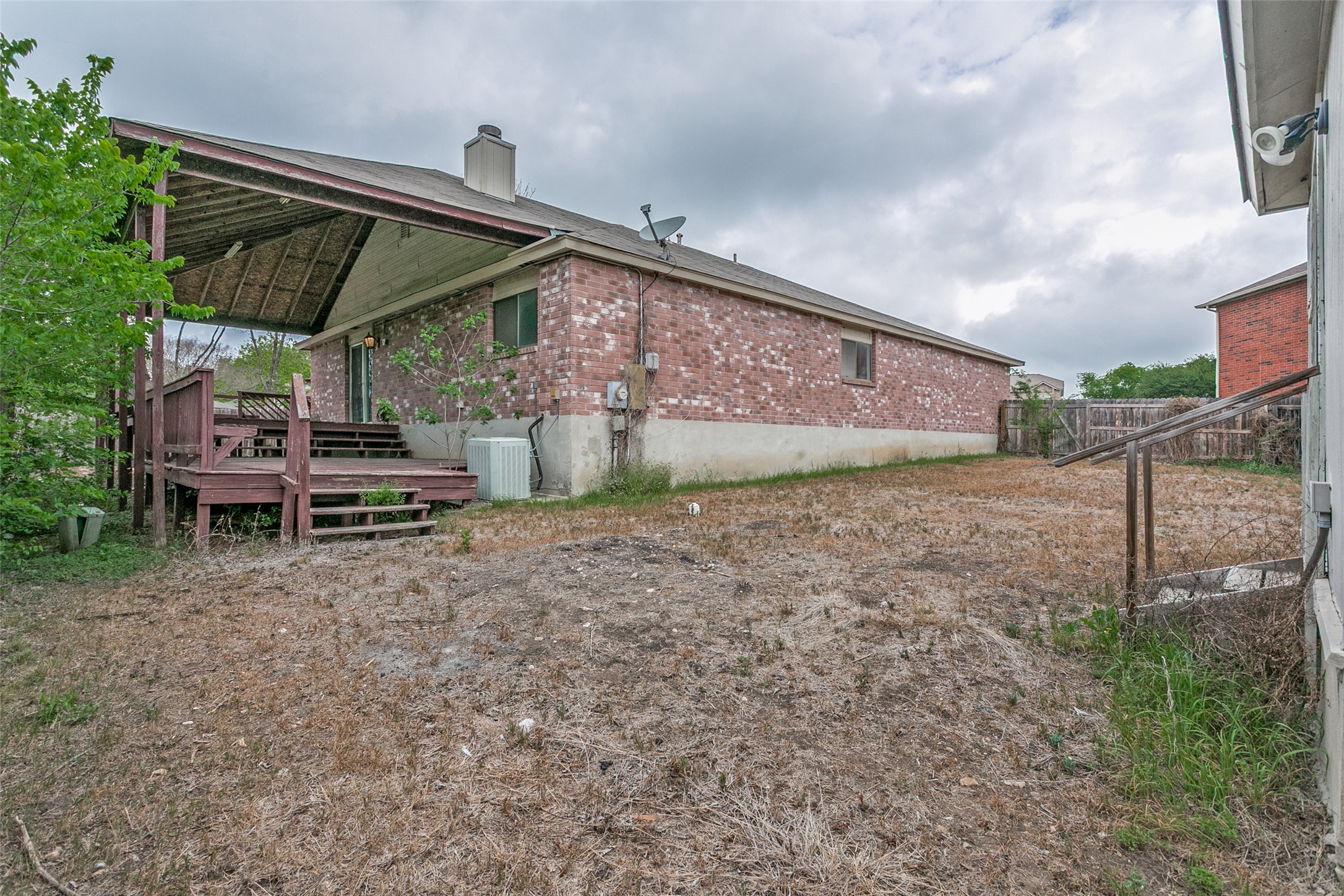 main property photo 23