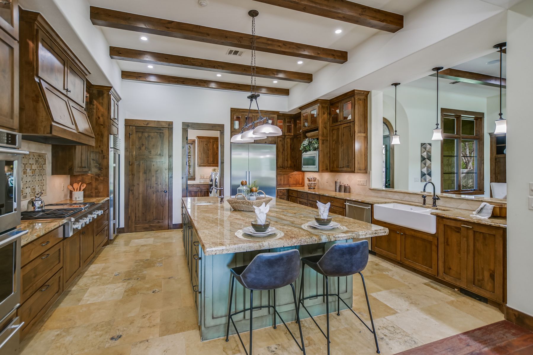 main property photo 8