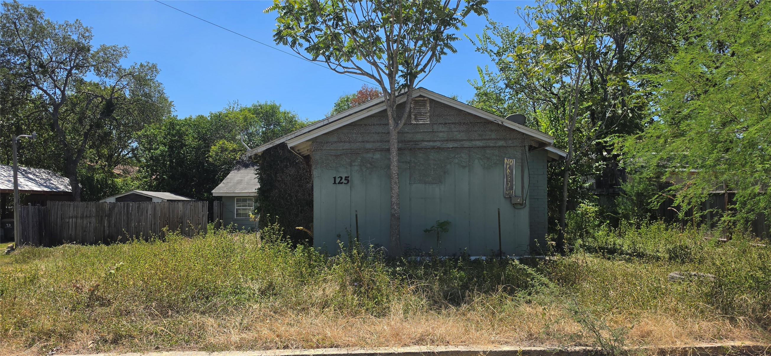 main property photo 7